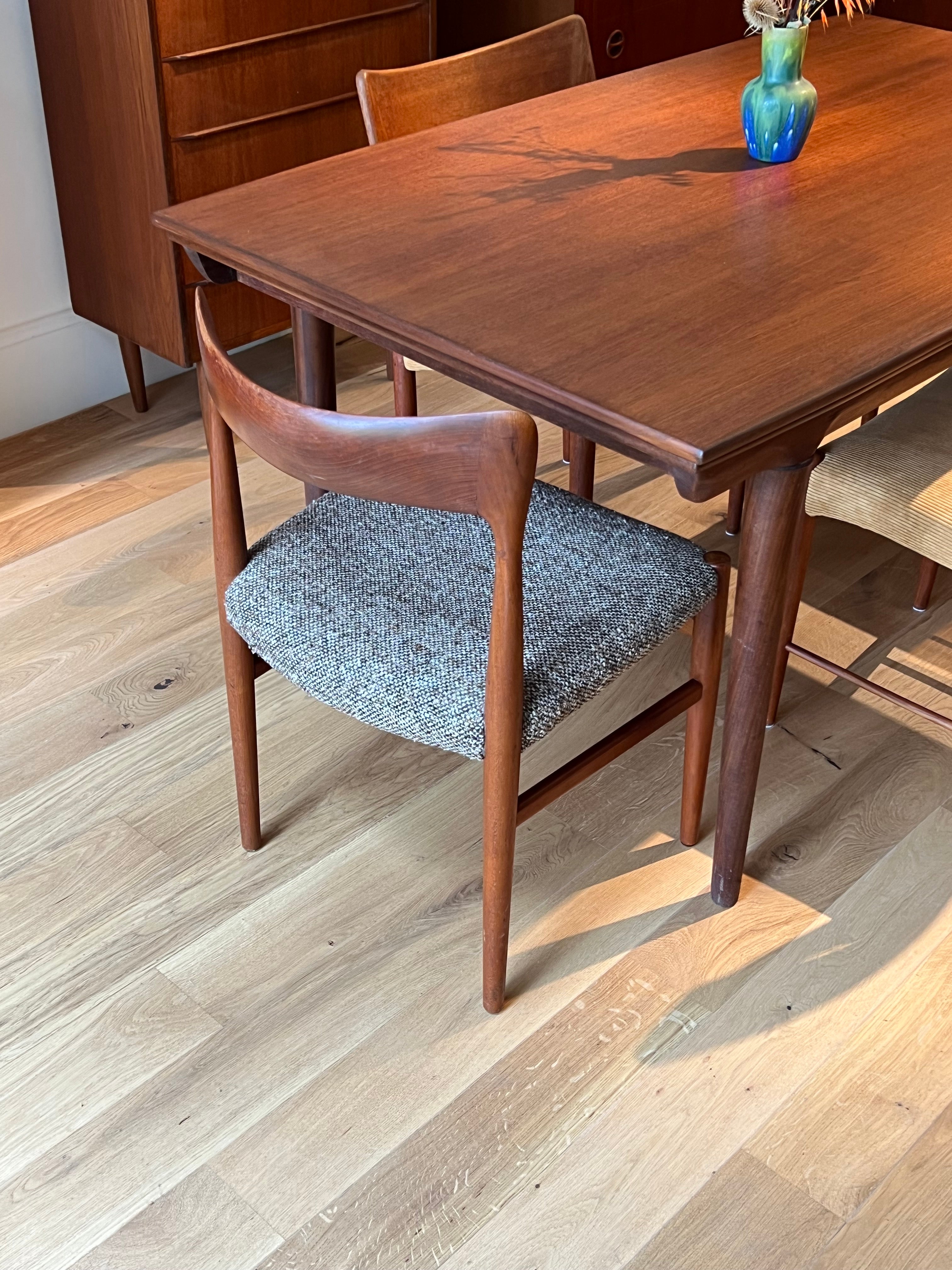 Table de salle à manger scandinave vintage en teck « Mikkel »