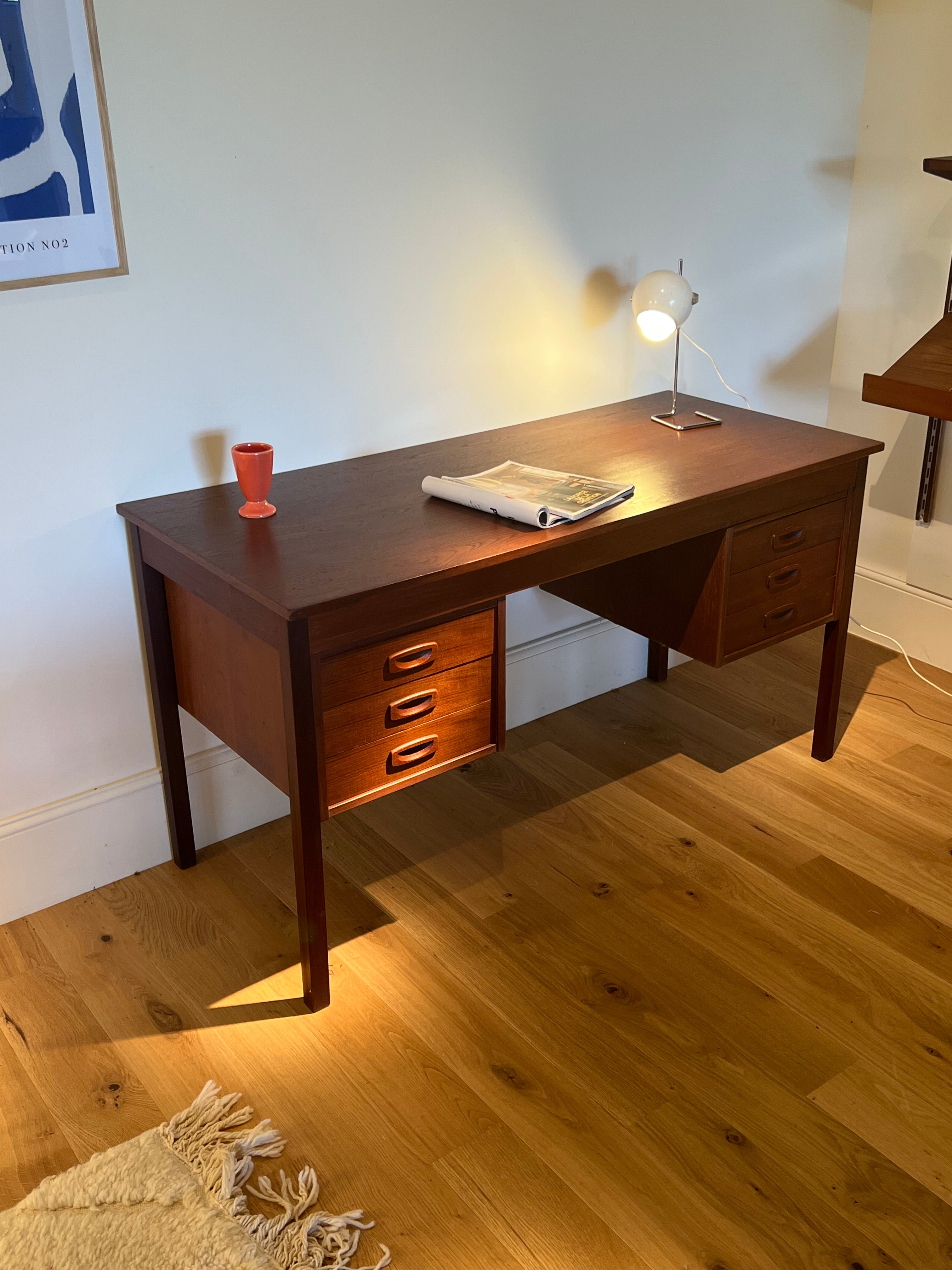 Bureau scandinave vintage en teck « Ruben »
