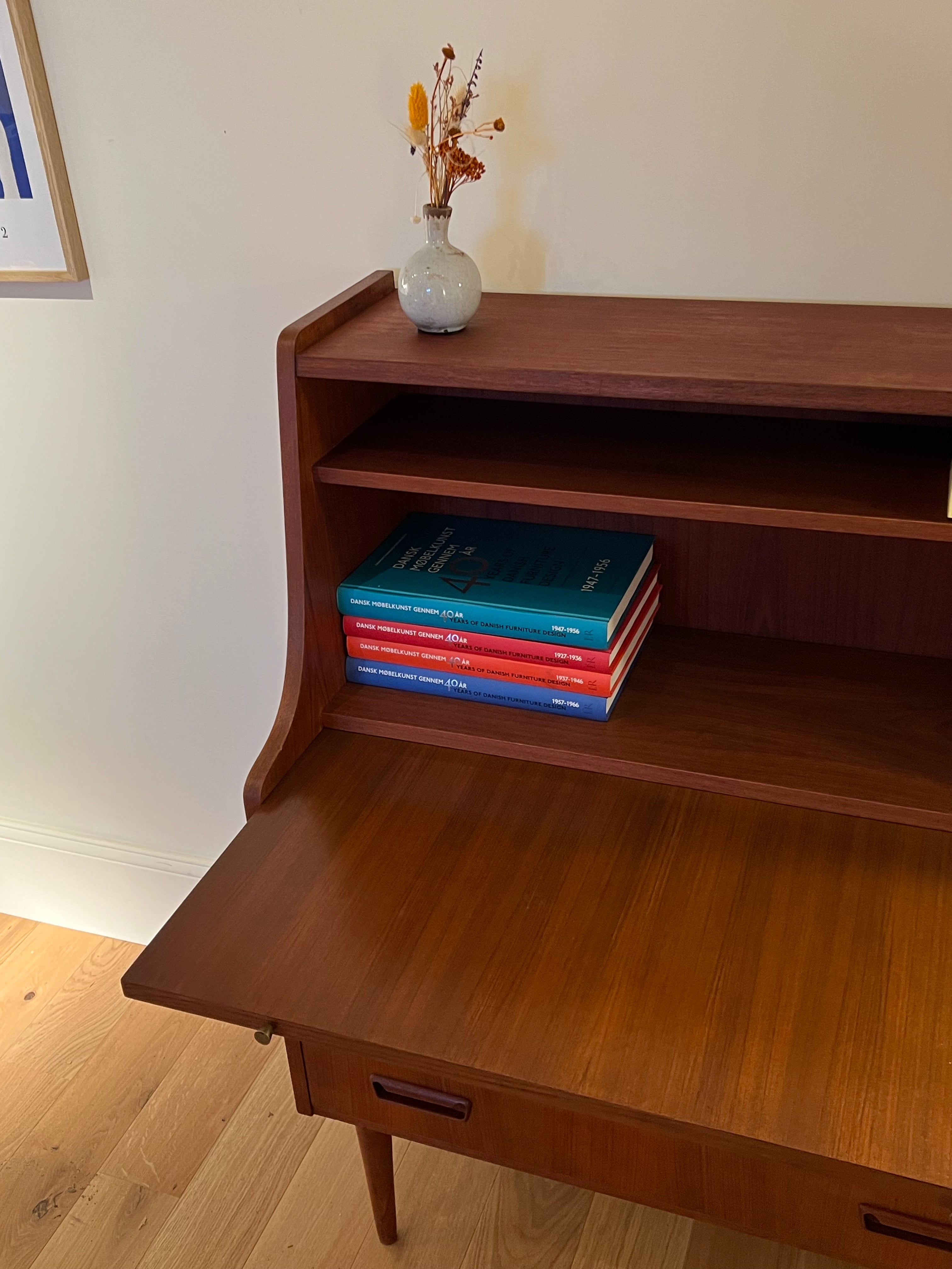 Secrétaire scandinave vintage en teck "Olan"