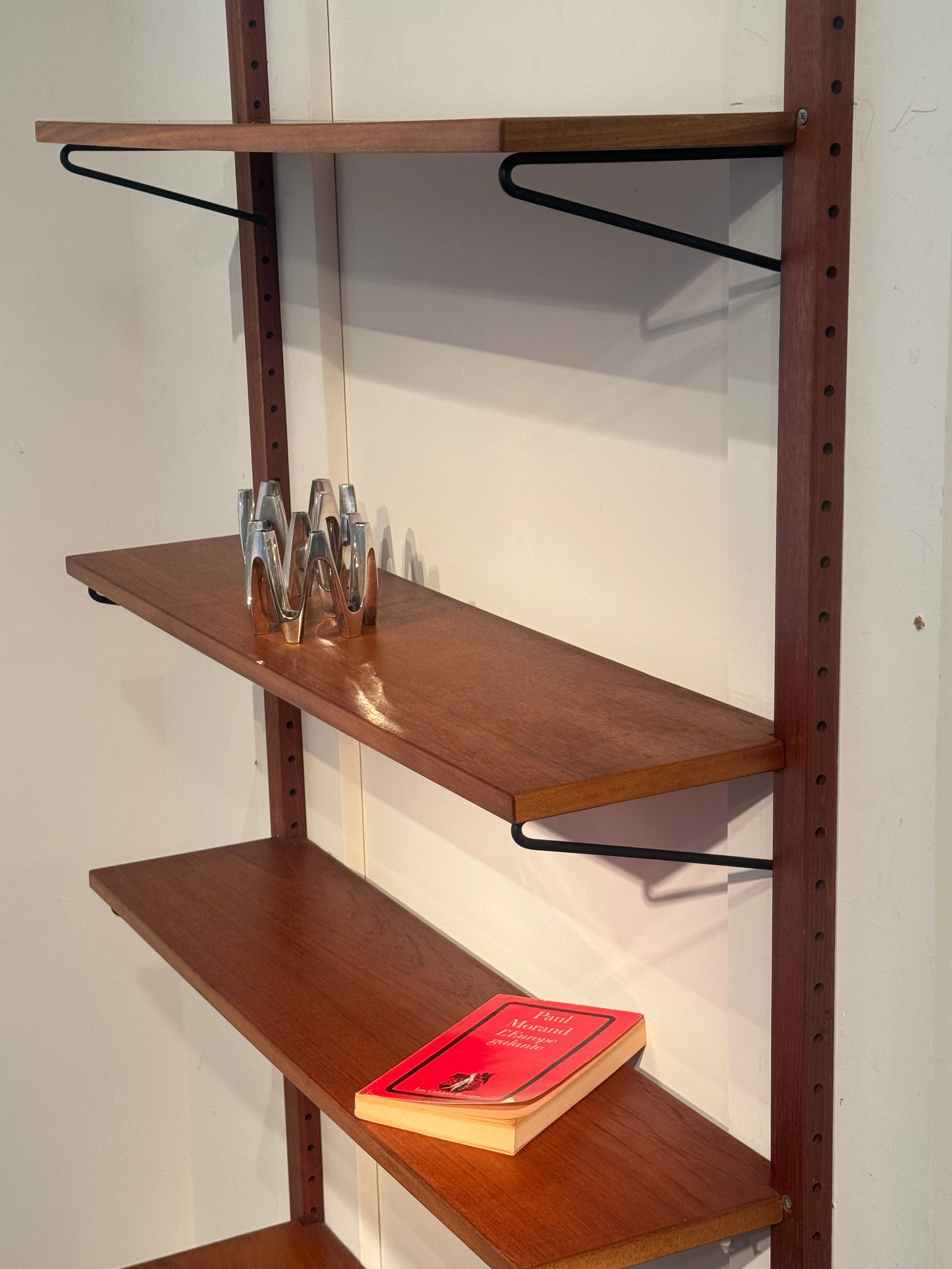Bibliothèque scandinave vintage murale en teck "Lisbet"