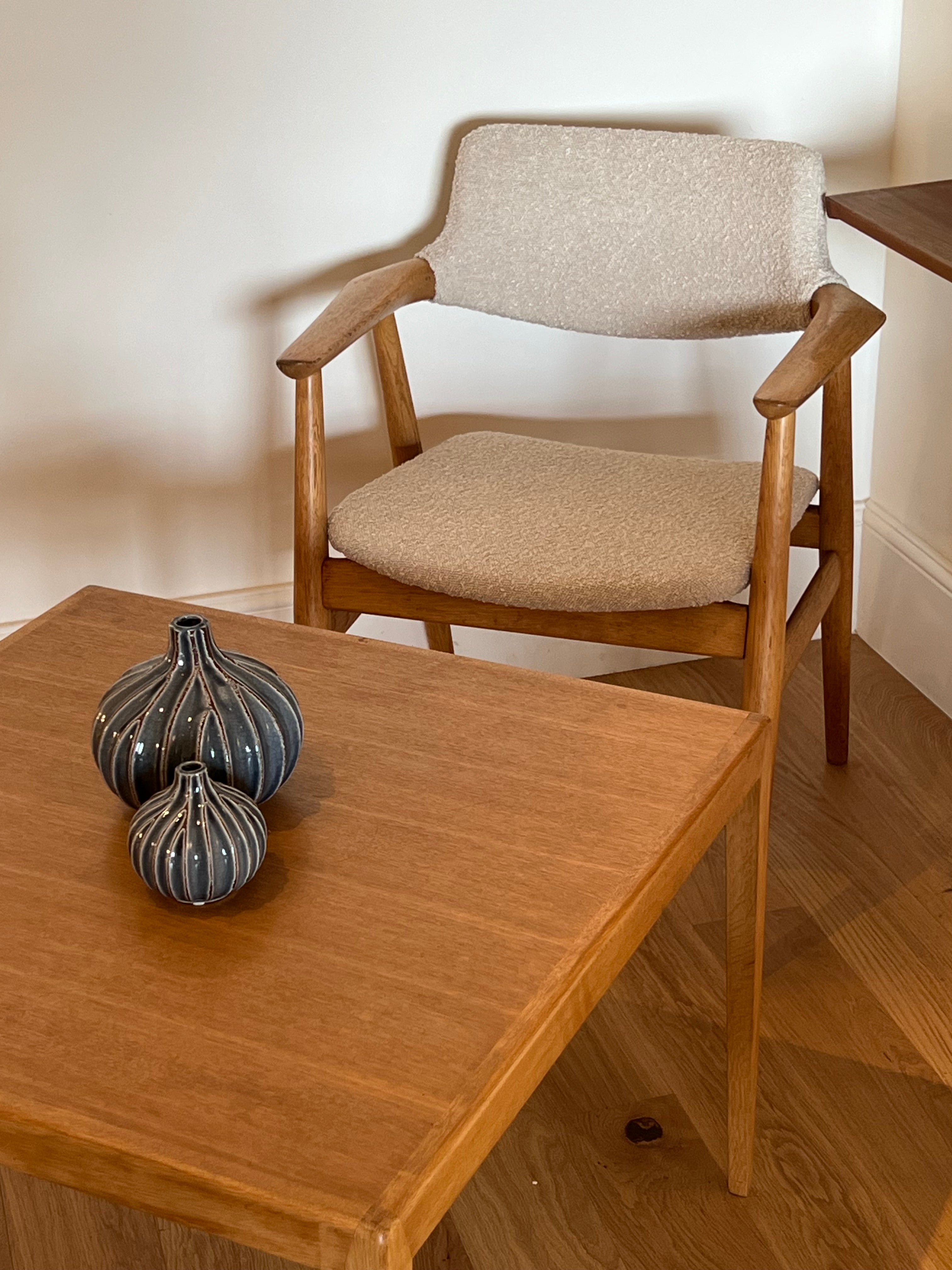 Table basse scandinave vintage en chêne des années 1960 "Kai"