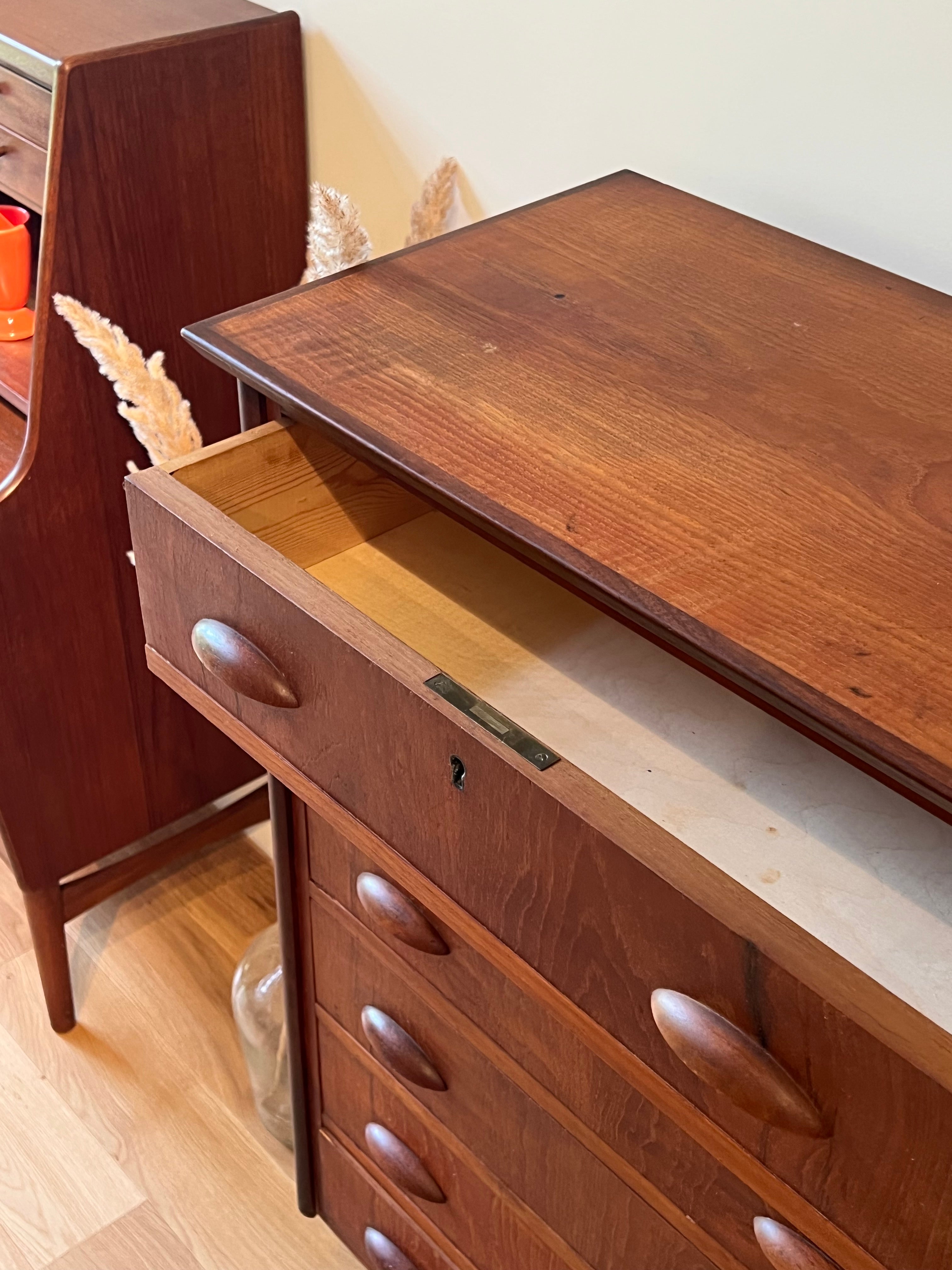 Commode scandinave vintage "Stellan"