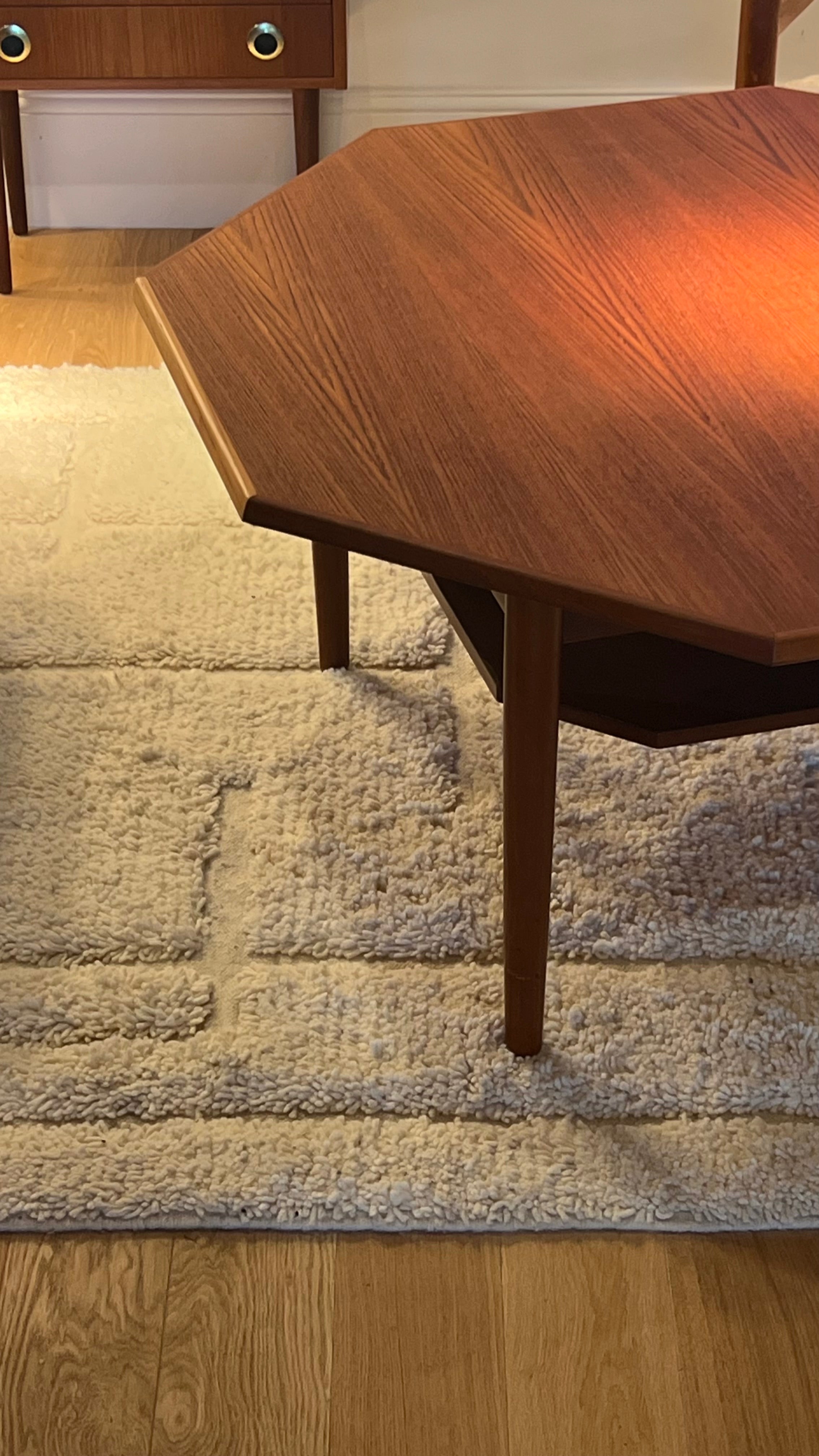 Table basse octogonale scandinave vintage "Siv"