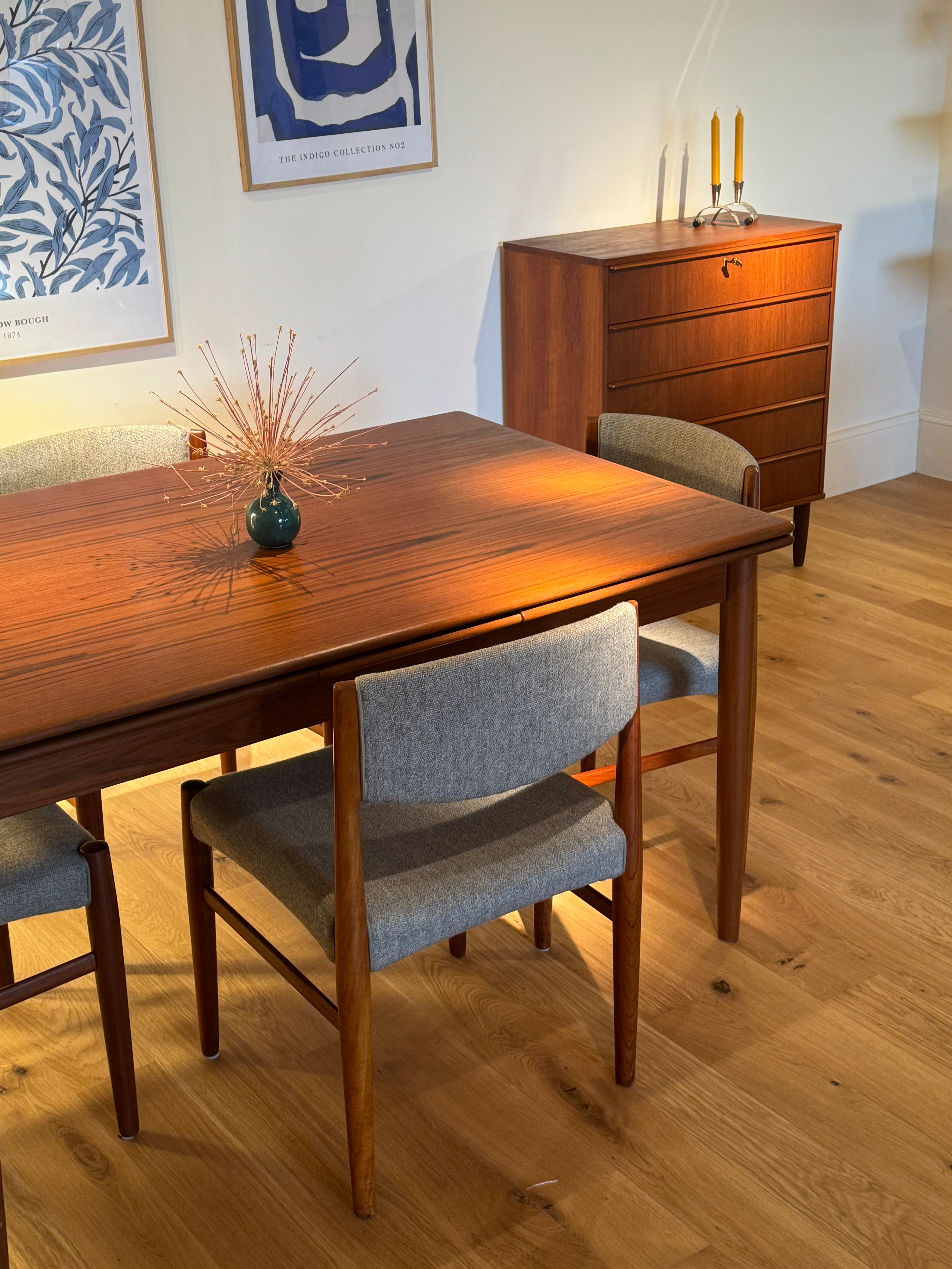 Table de salle à manger vintage scandinave en teck "Lovisa"