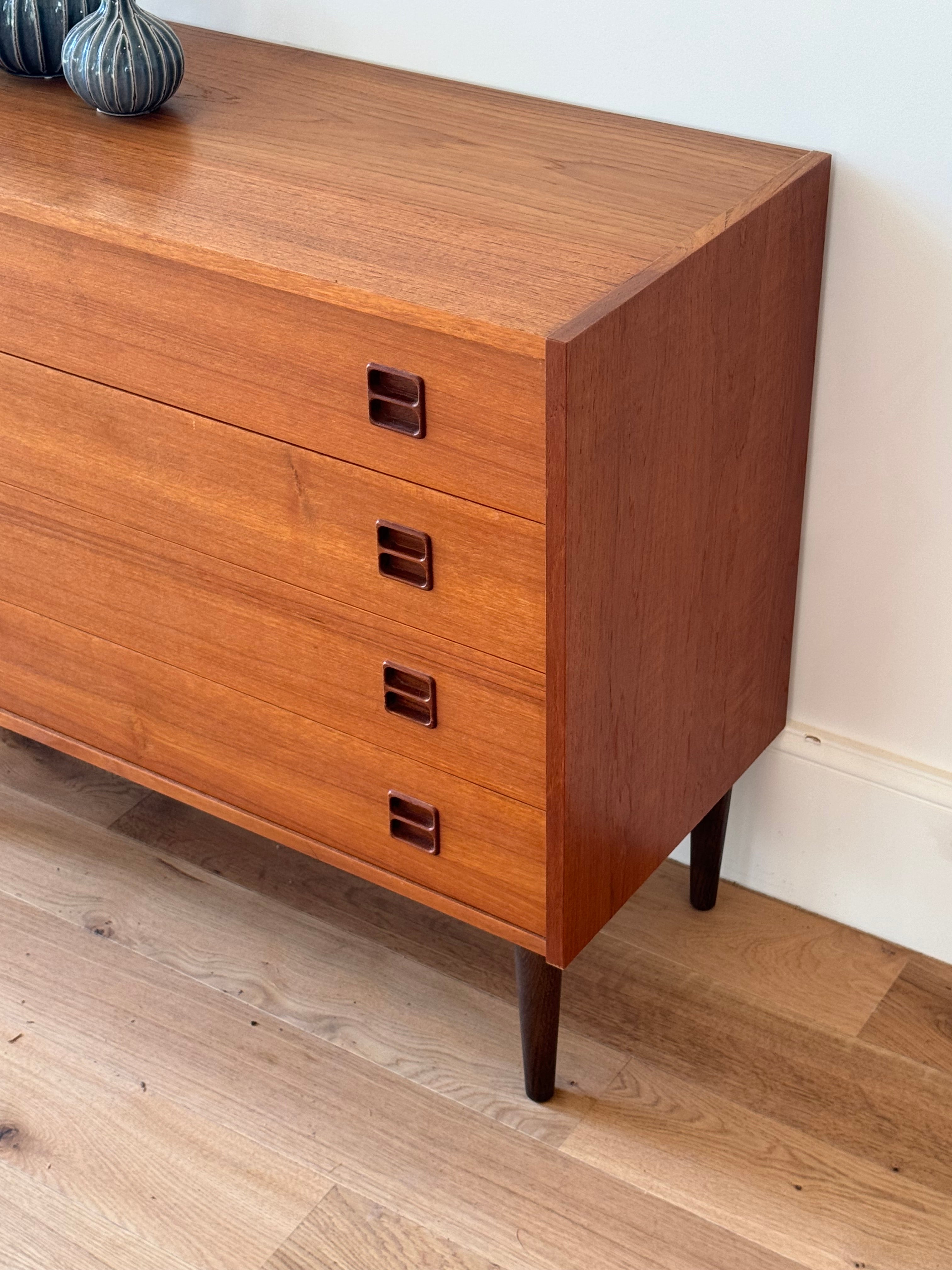 Commode scandinave vintage en teck « Brisa »