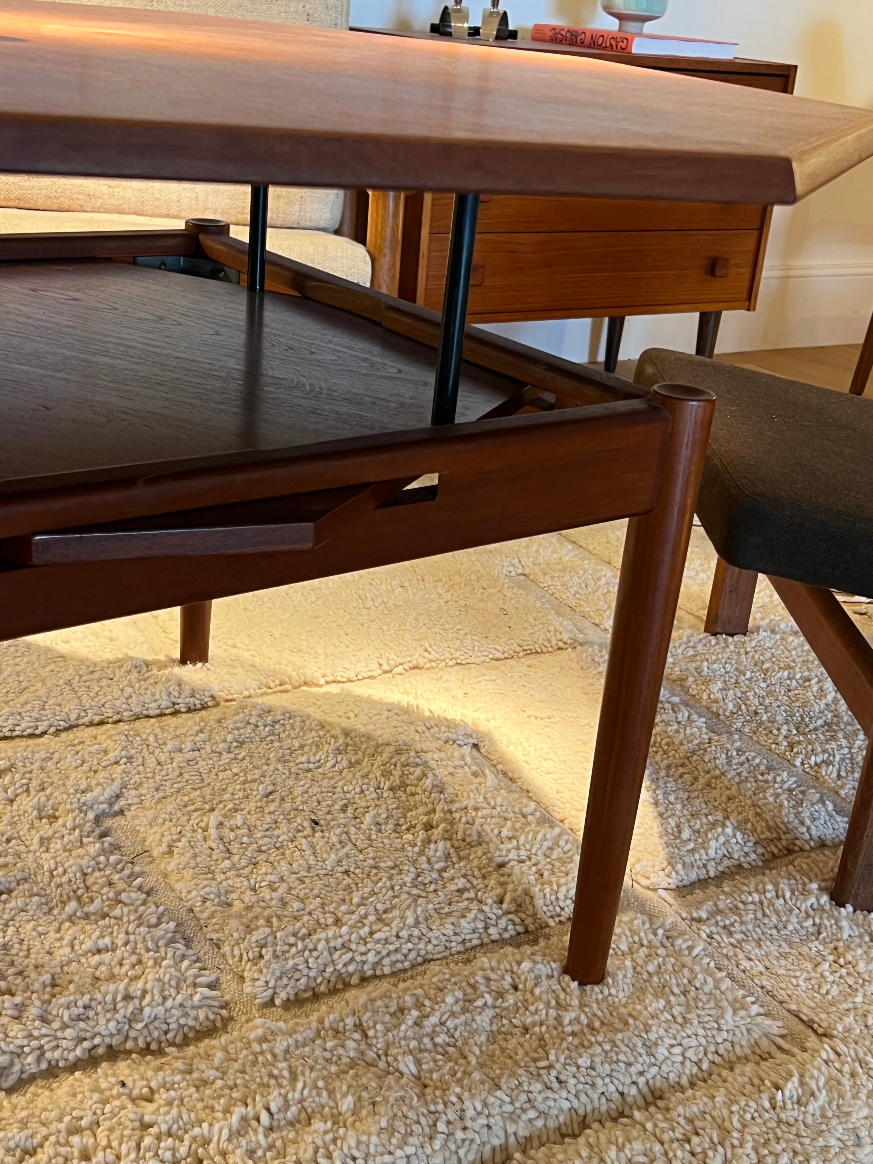 Table basse octogonale scandinave vintage "Siv"