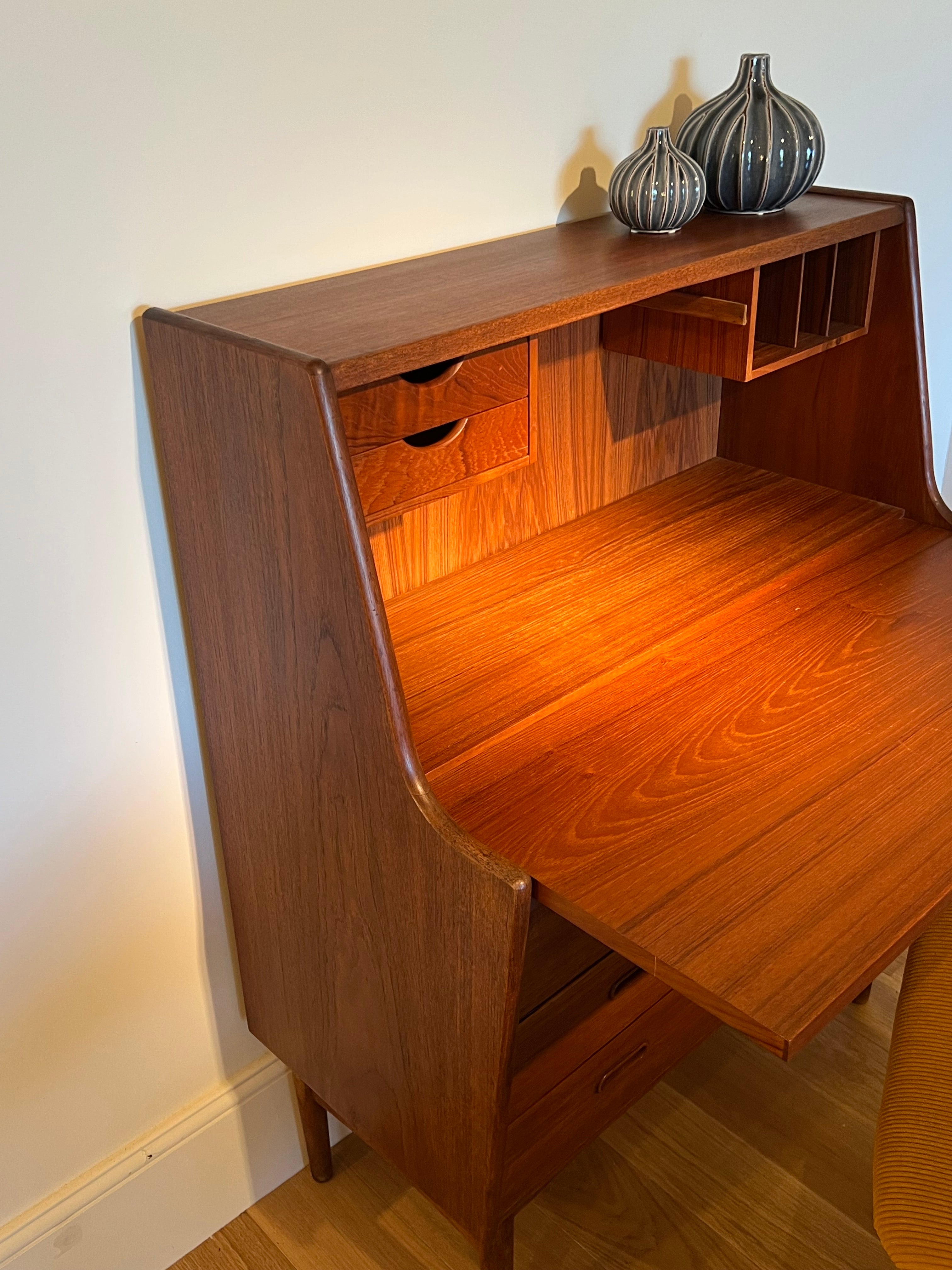 Secrétaire vintage scandinave « Alphonse » – Modèle 37 en teck par Arne Wahl Iversen pour Vinde Møbelfabrik