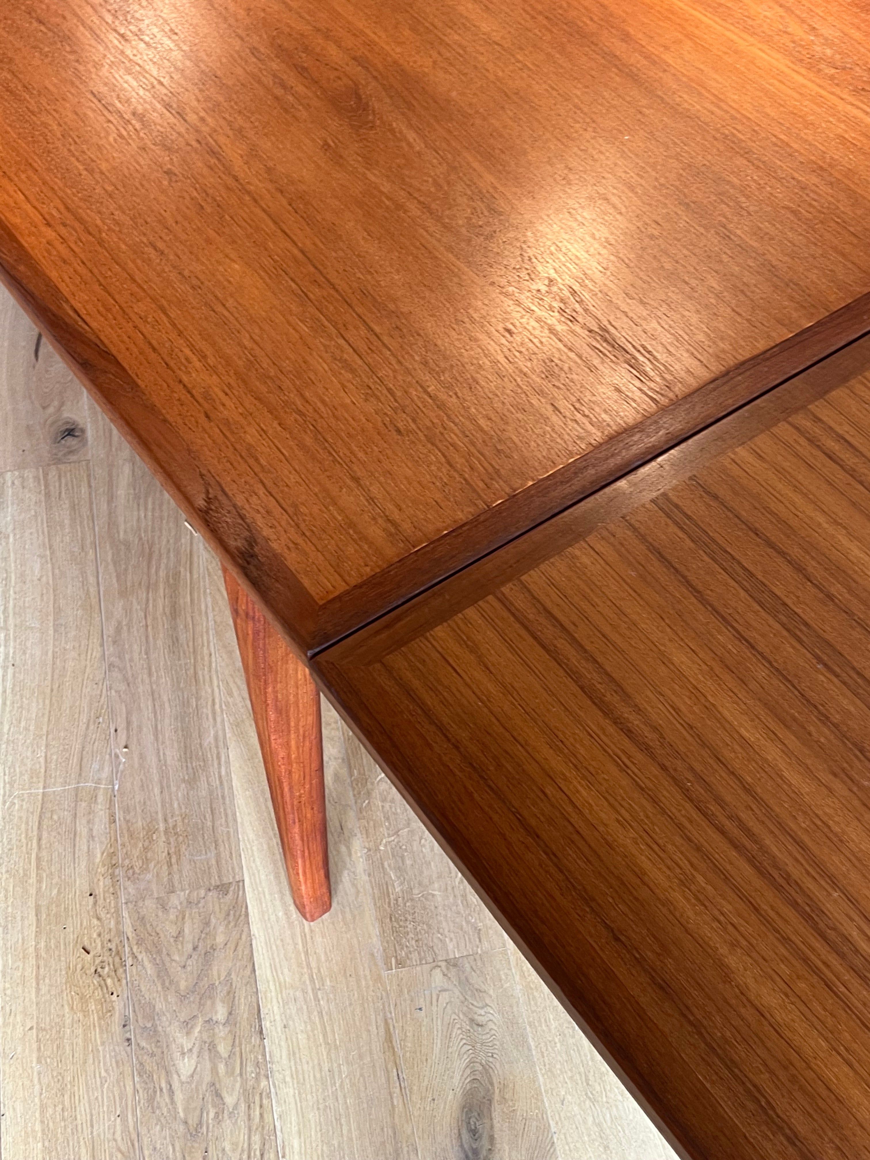 Table de salle à manger scandinave vintage en teck "Birgitte"