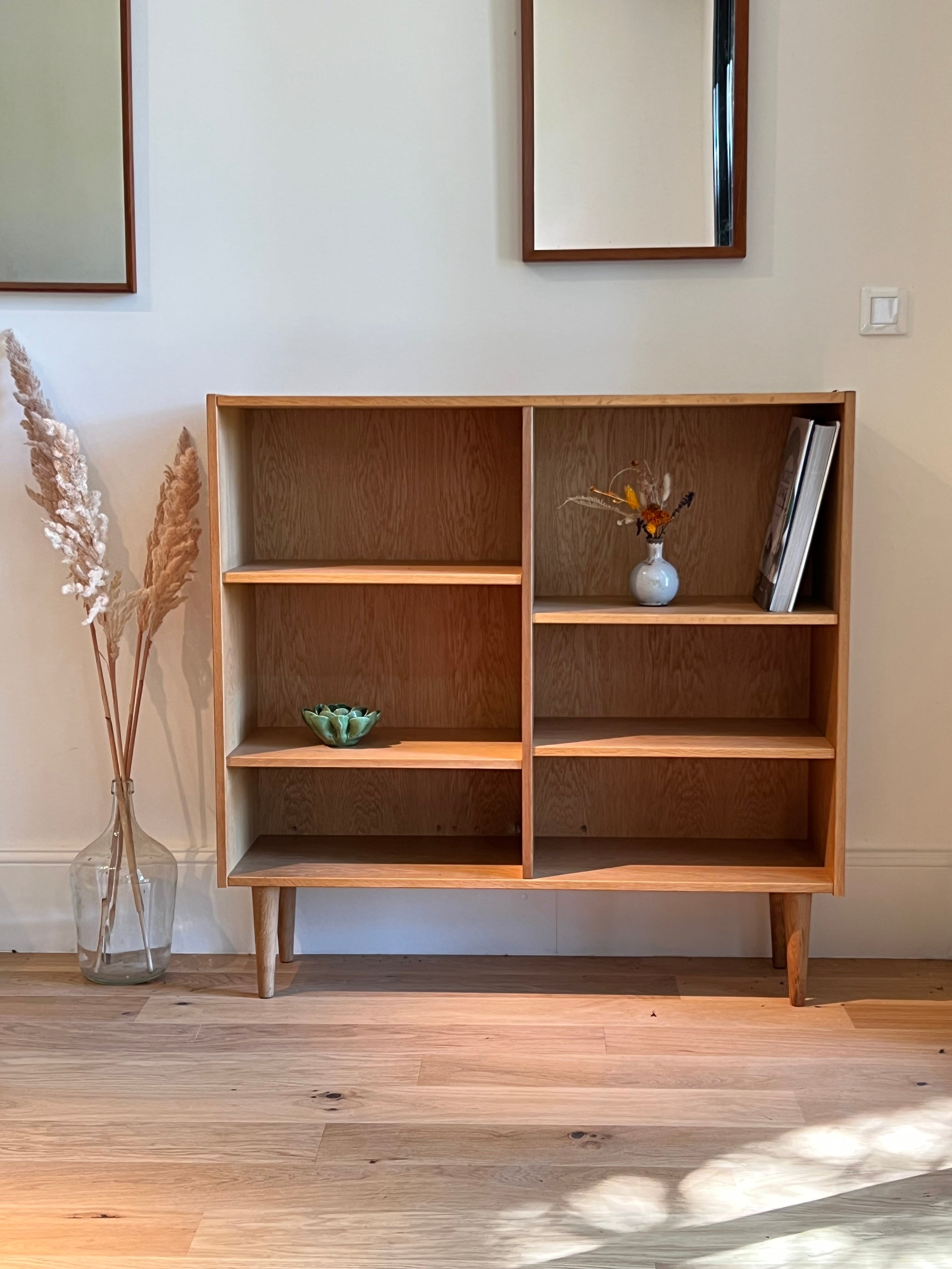 Bibliothèque scandinave vintage en chêne "Tara"
