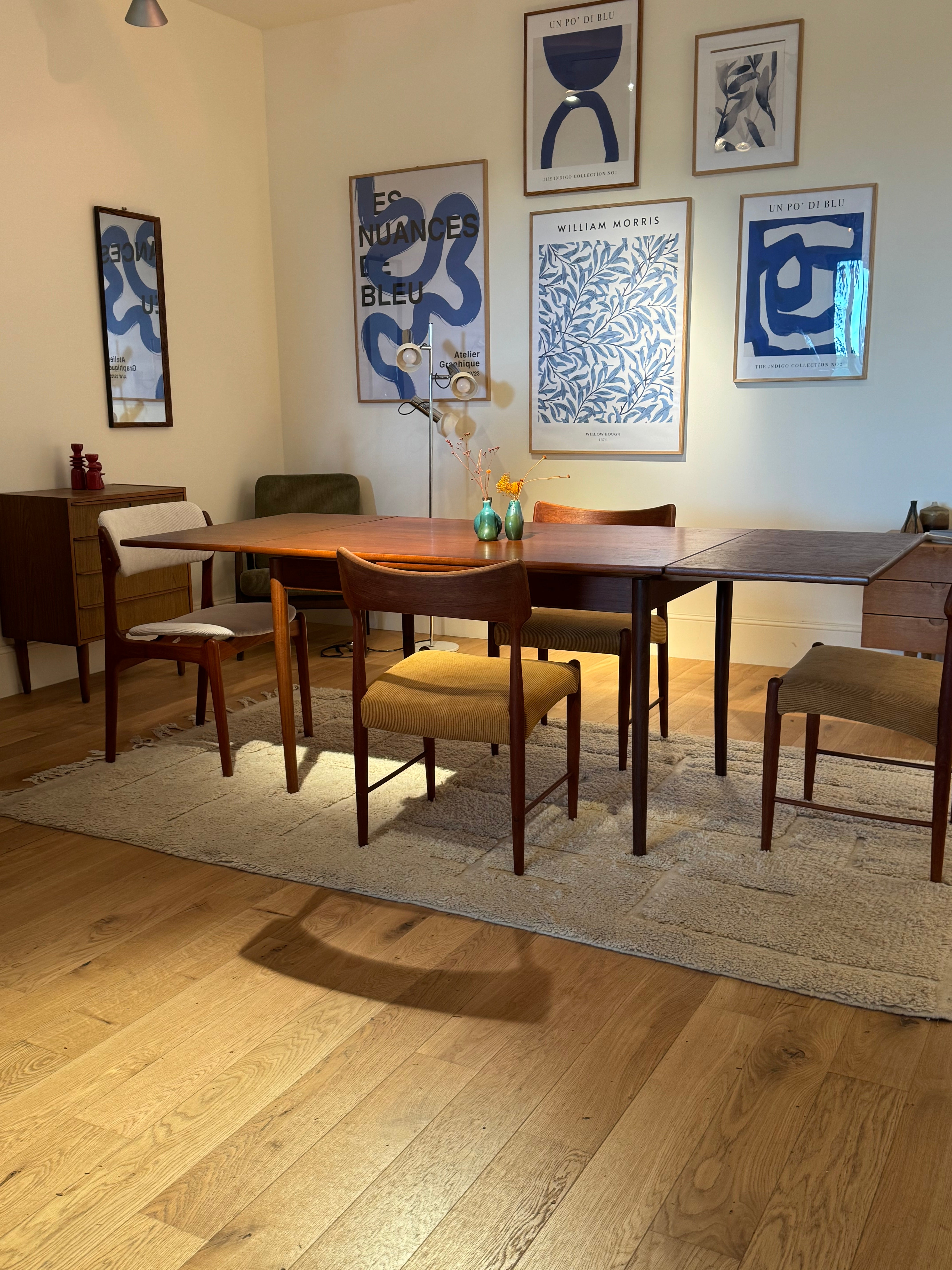 Table scandinave vintage en teck « Edwina »
