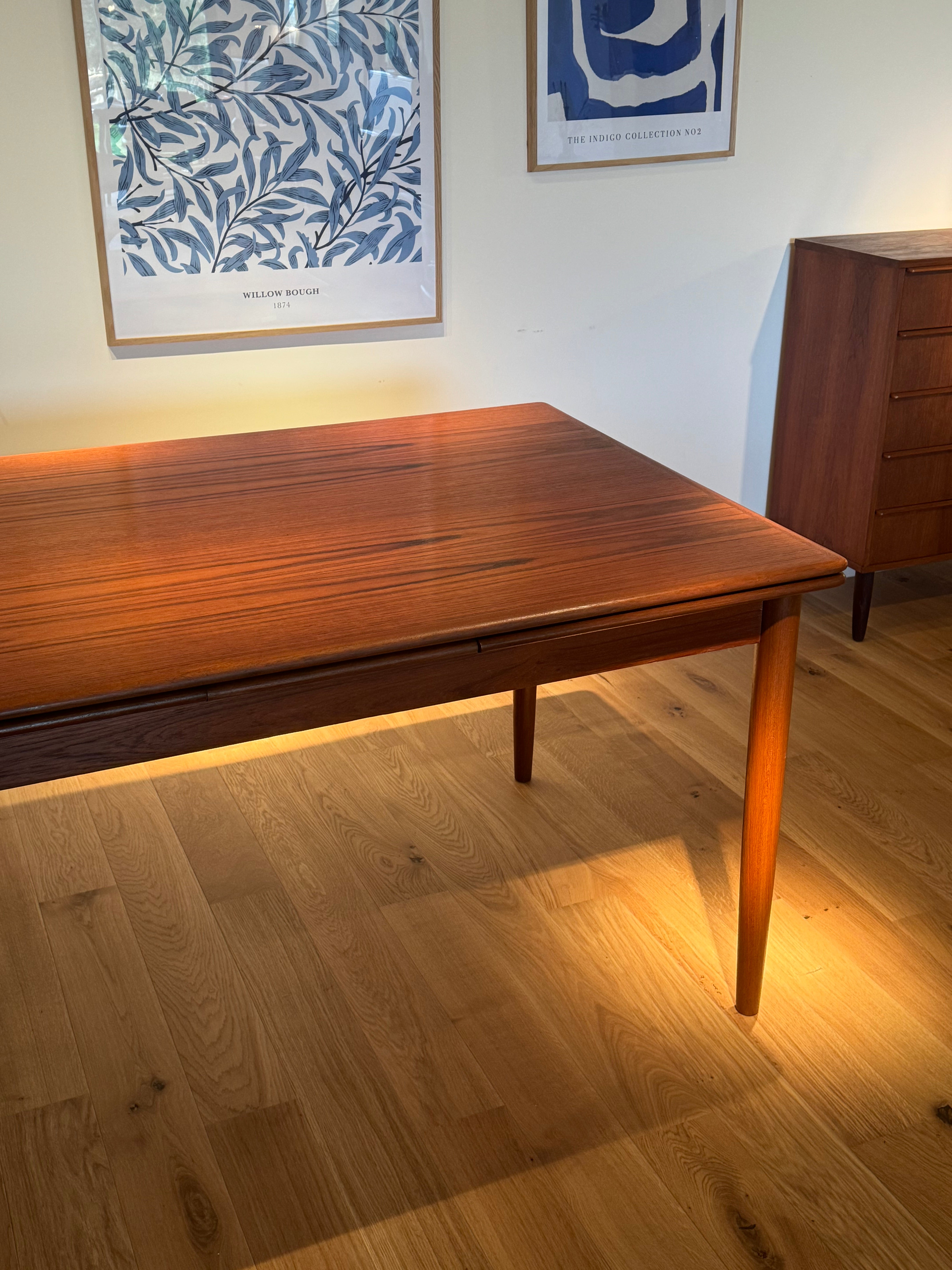 Table de salle à manger vintage scandinave en teck "Lovisa"