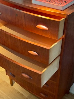 Grande commode chiffonier scandinave vintage en teck «Sören » – Années 60