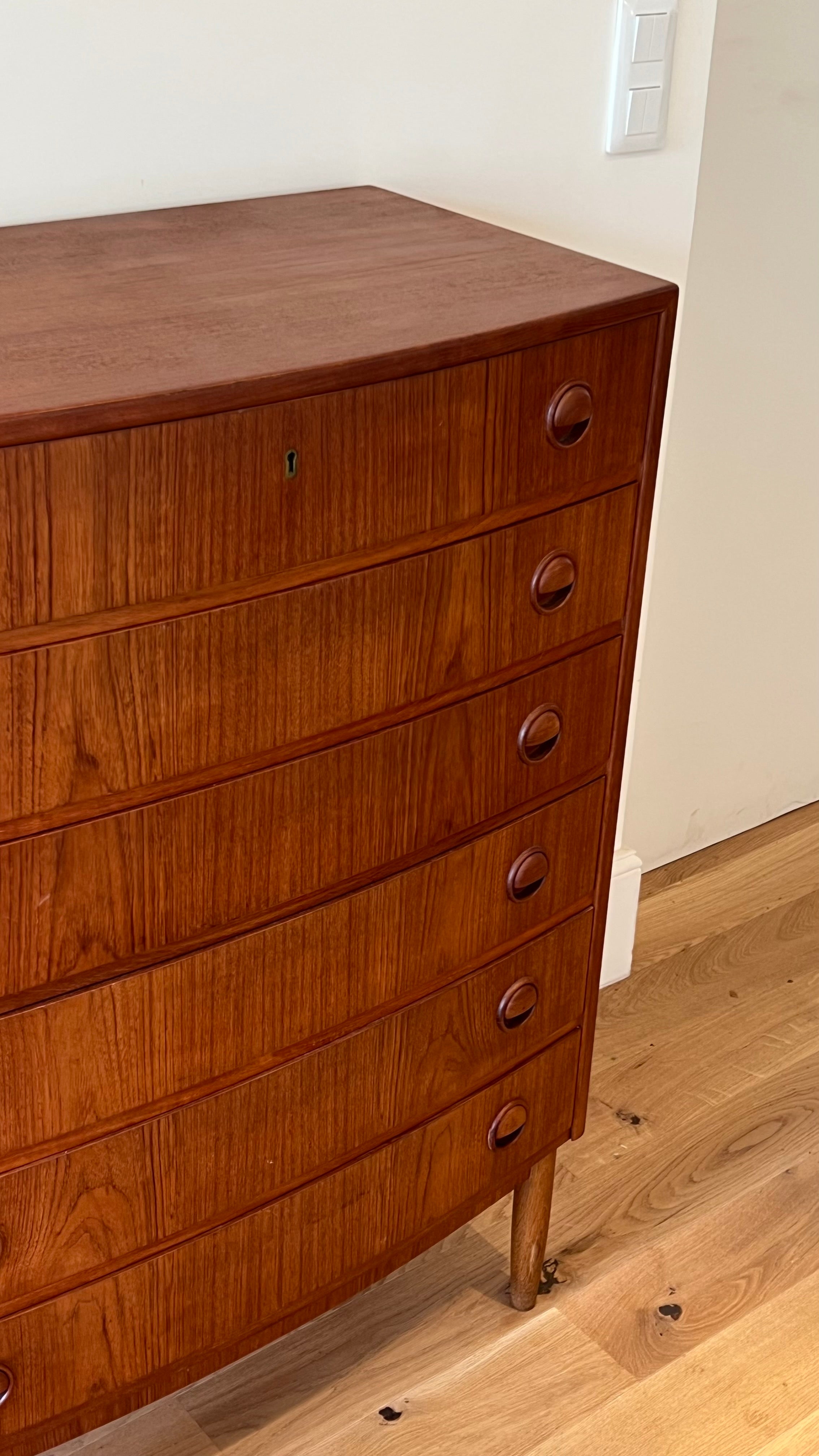 Commode haute - chiffonnier scandinave vintage en teck « Inger »