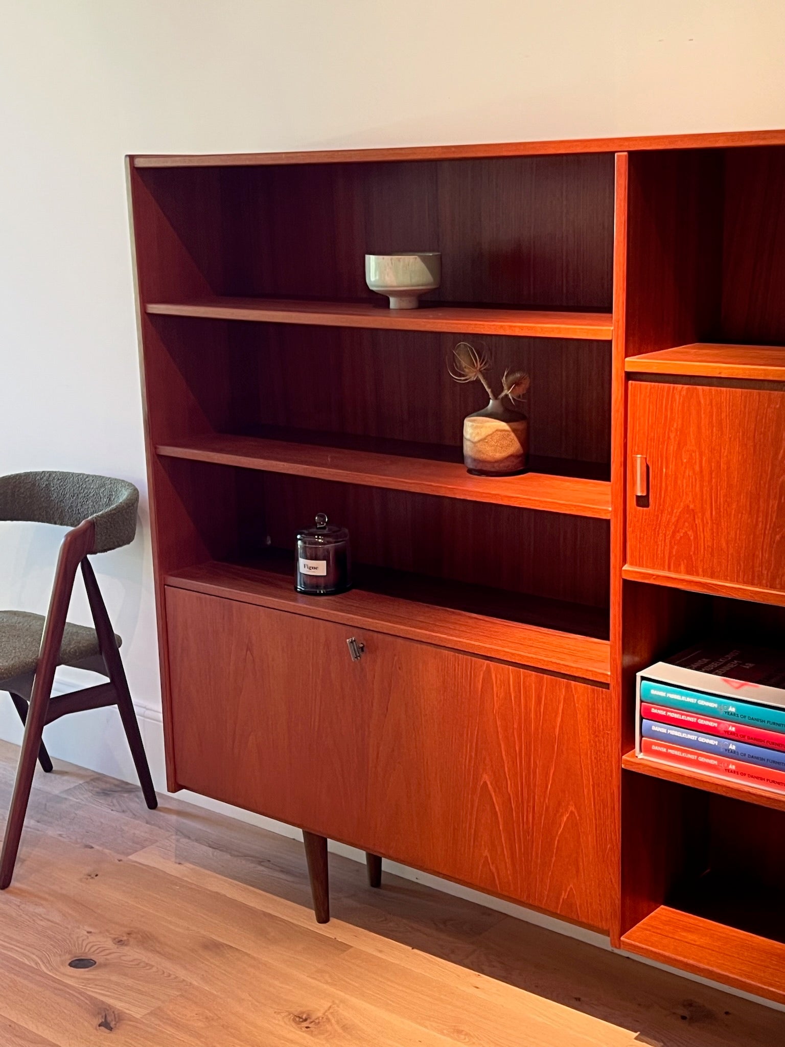 Bibliothèque scandinave vintage en teck "Astrid"