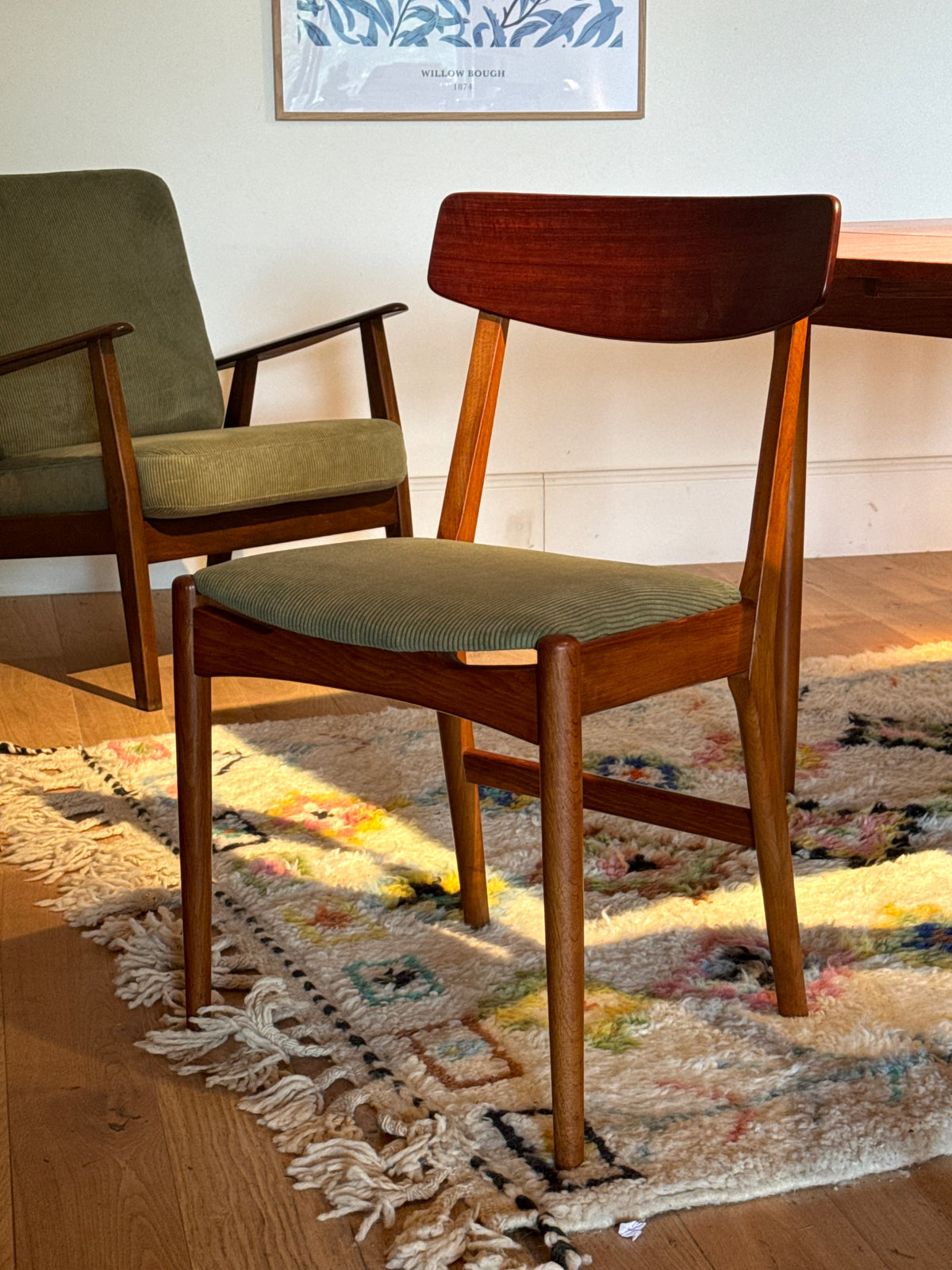 Chaise scandinave vintage "Liva" en teck (4 disponibles)