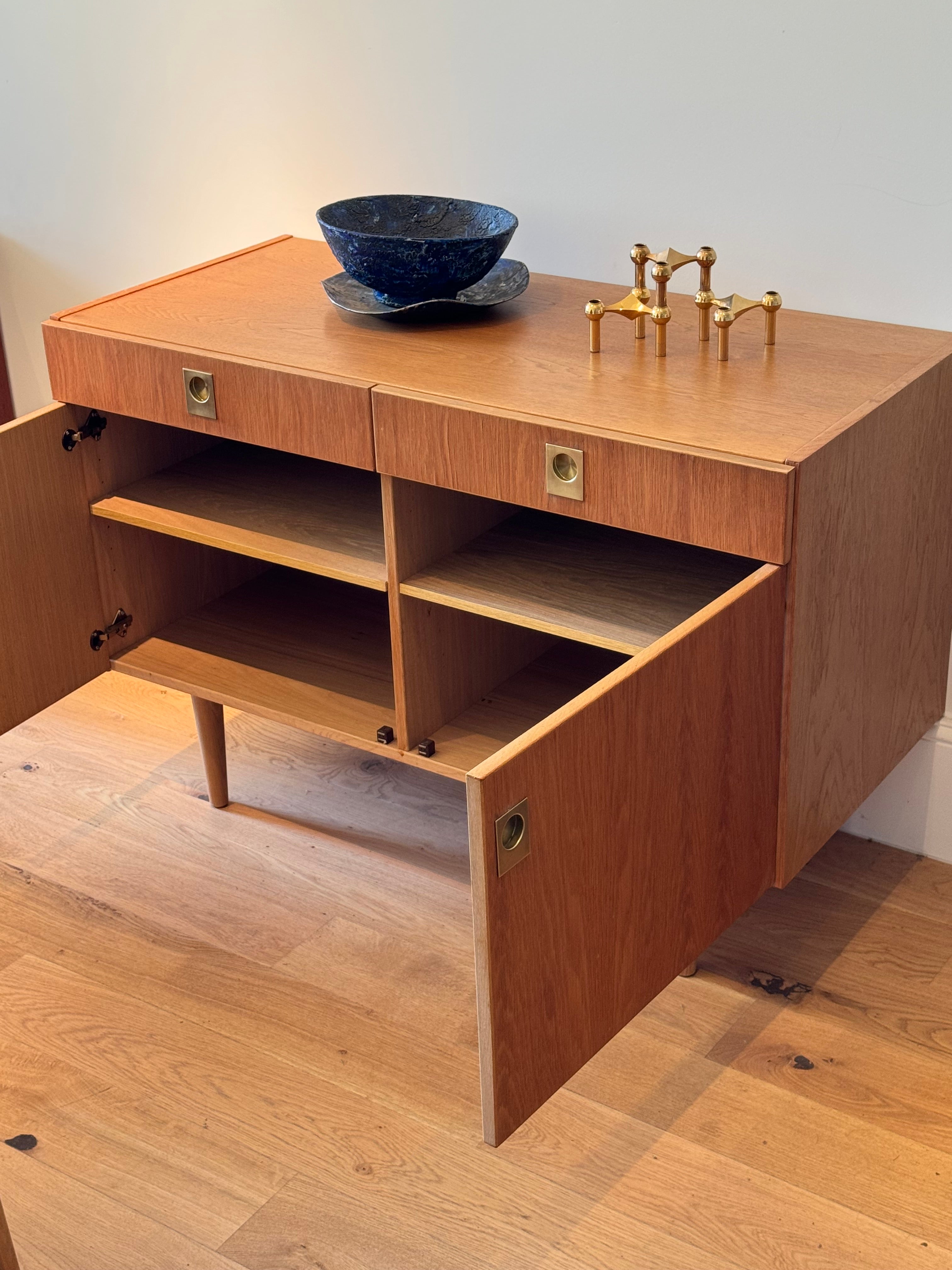Enfilade scandinave vintage en chêne "Stina"