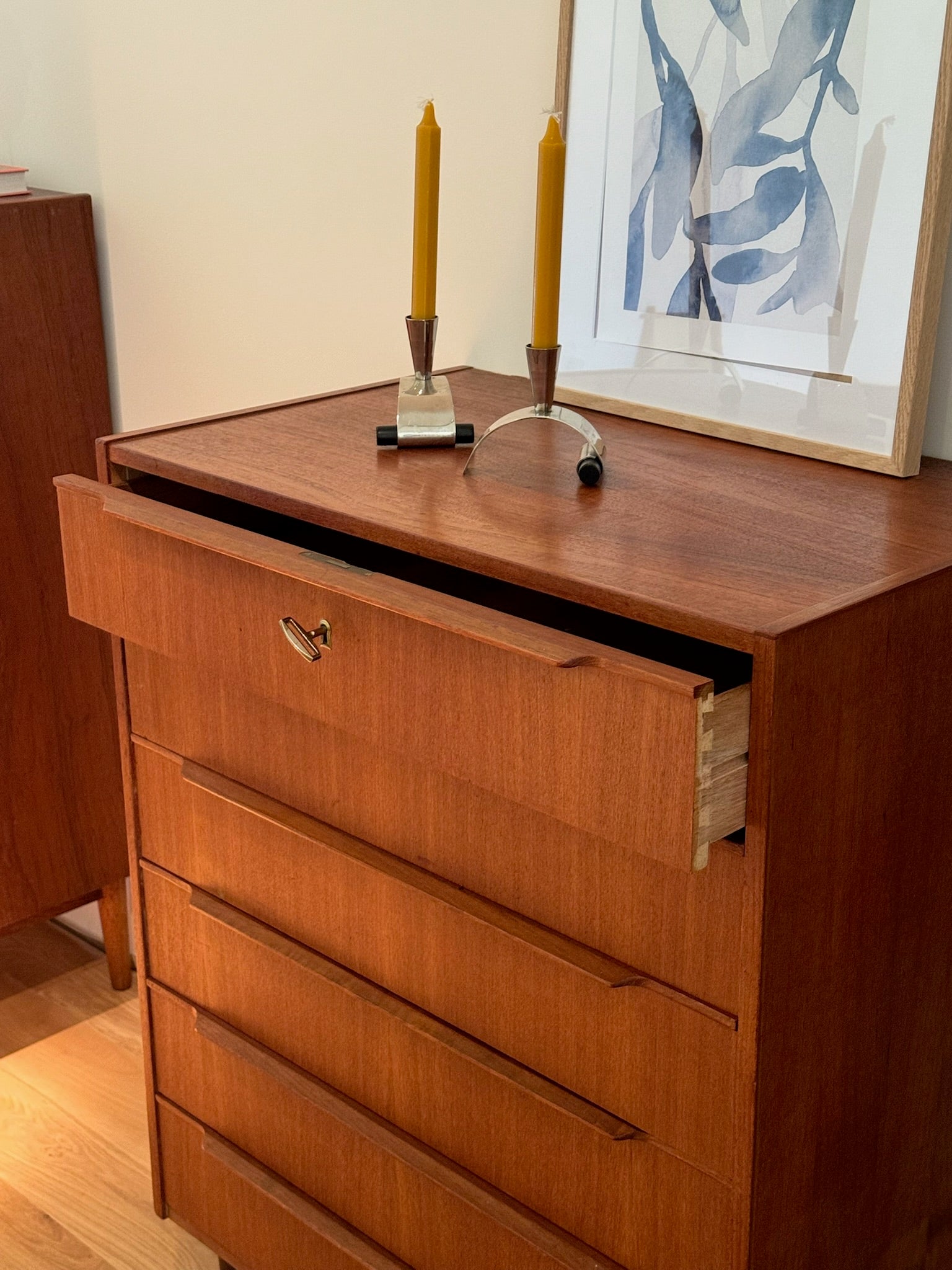 Commode scandinave vintage en teck « Lumi »