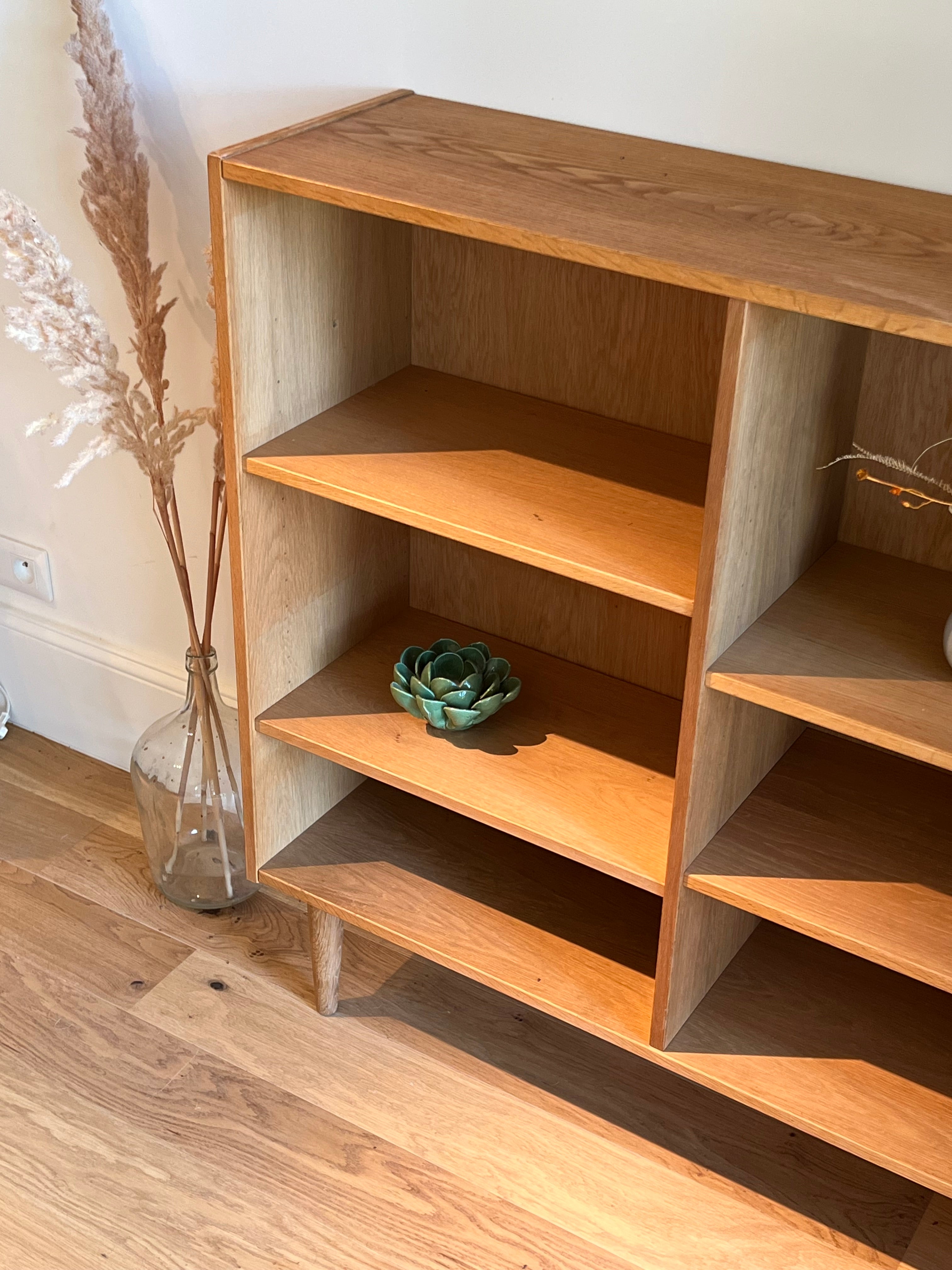 Bibliothèque scandinave vintage en chêne "Tara"