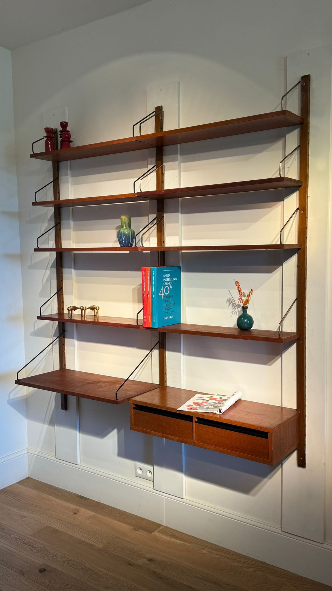 Bibliothèque scandinave vintage murale Royal System – Poul Cadovius