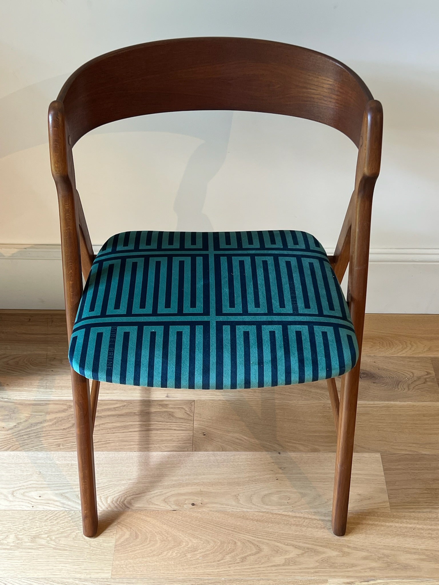 Chaise de bureau scandinave vintage en teck par Henning Kjaernulf "Sunniva"