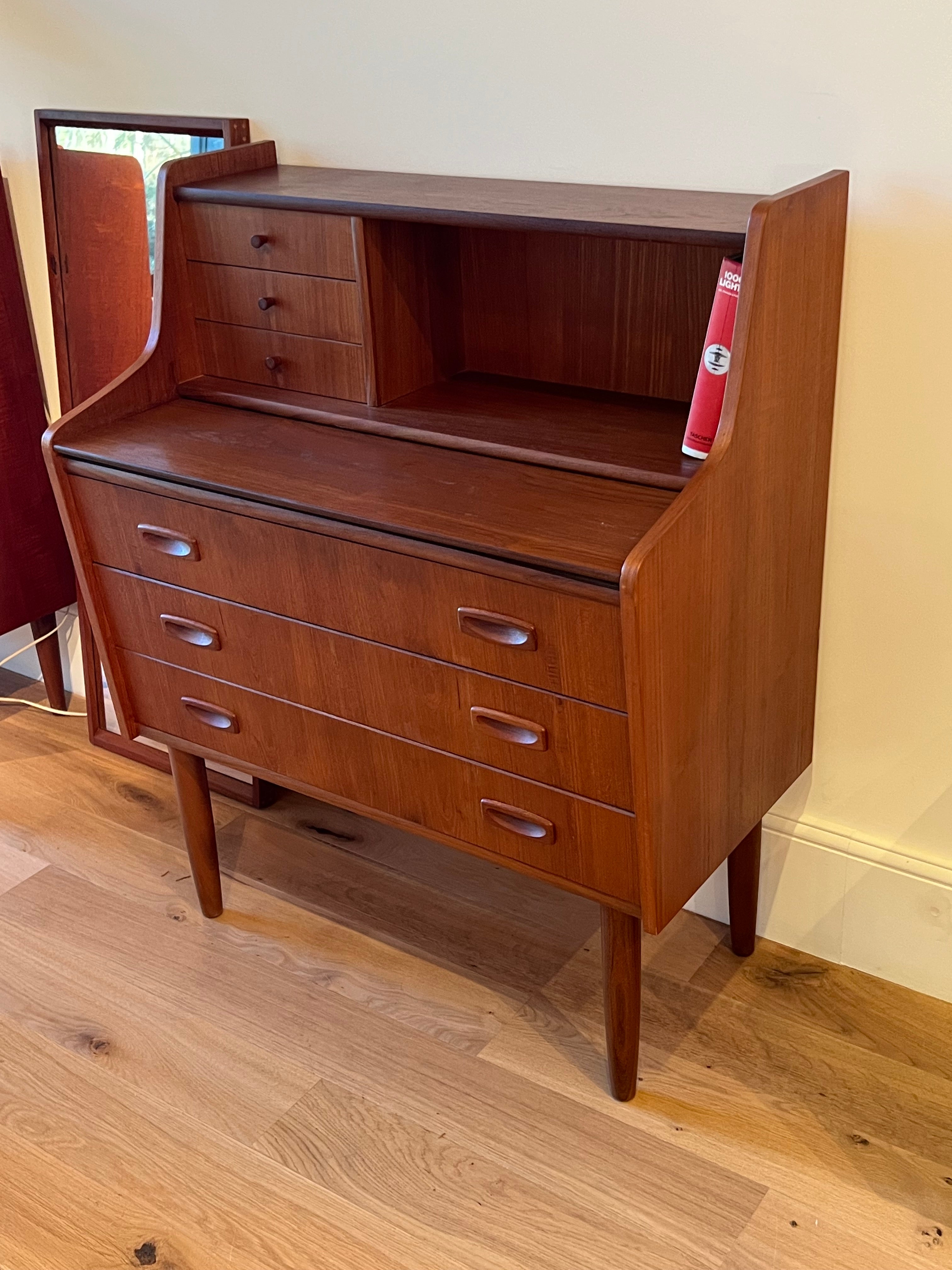 Secrétaire scandinave vintage en teck « Jan »