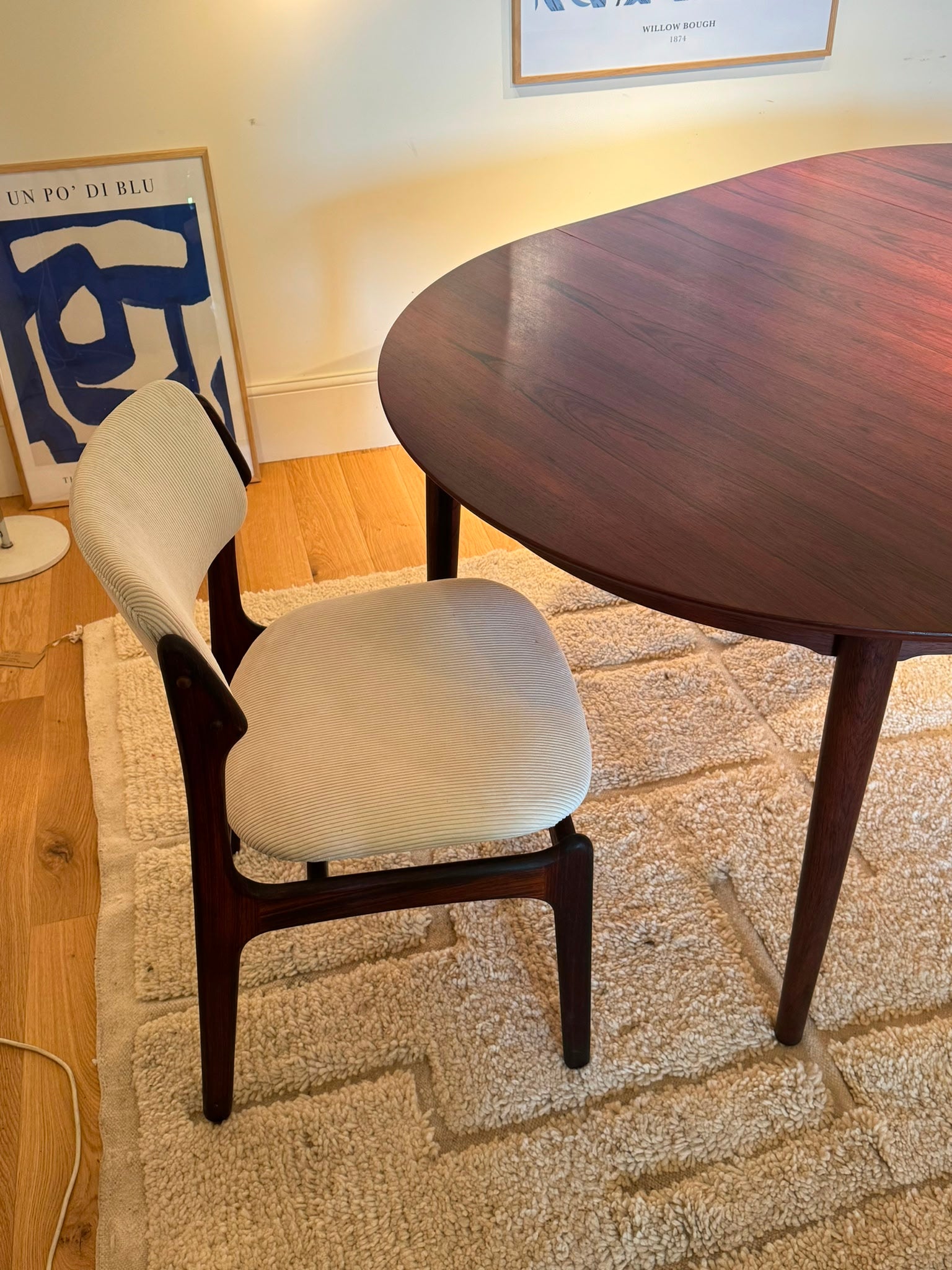 Table ronde extensible scandinave vintage en palissandre "Ingrid"