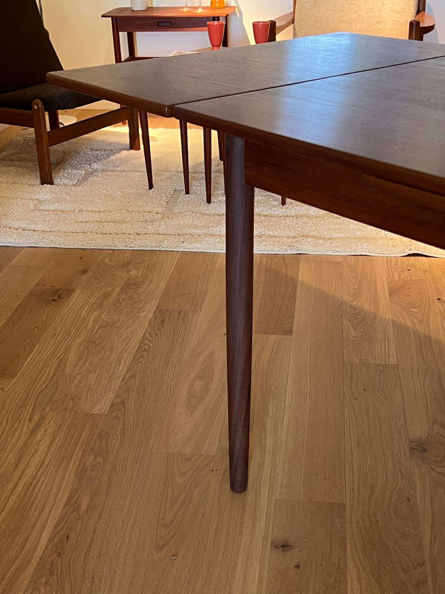 Table scandinave vintage en teck « Lara »