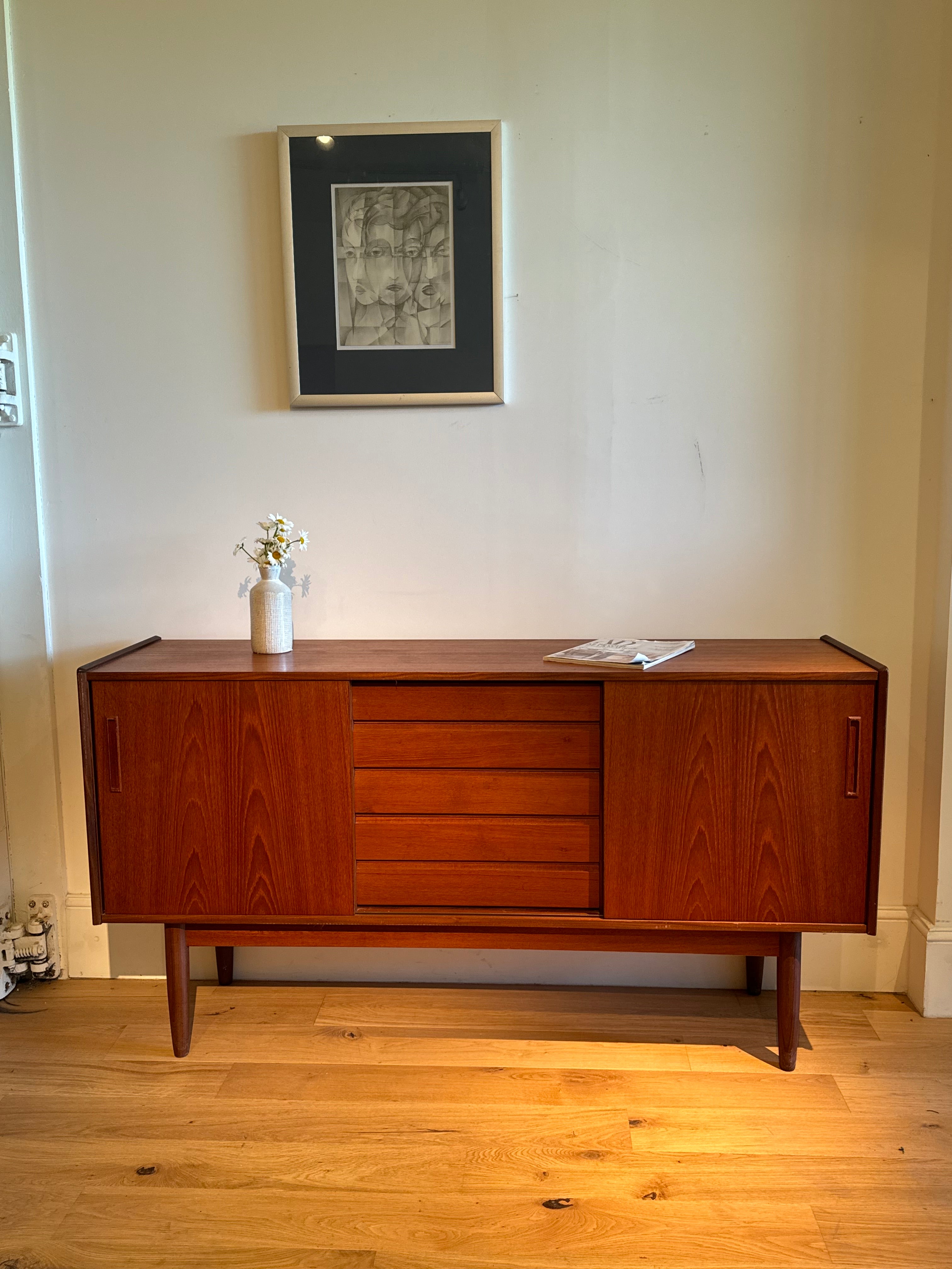 Enfilade scandinave vintage « Marta »