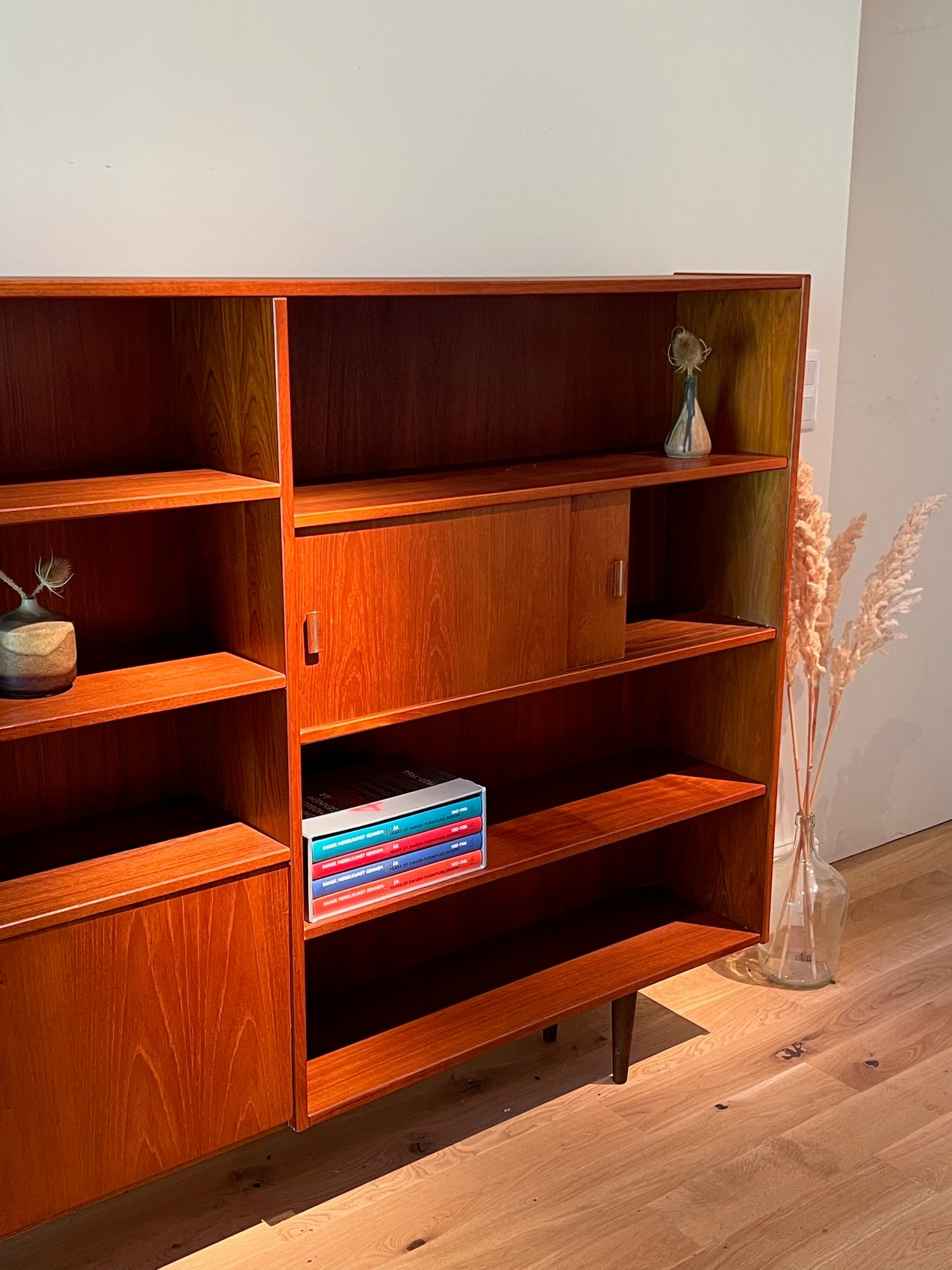 Bibliothèque scandinave vintage en teck "Astrid"