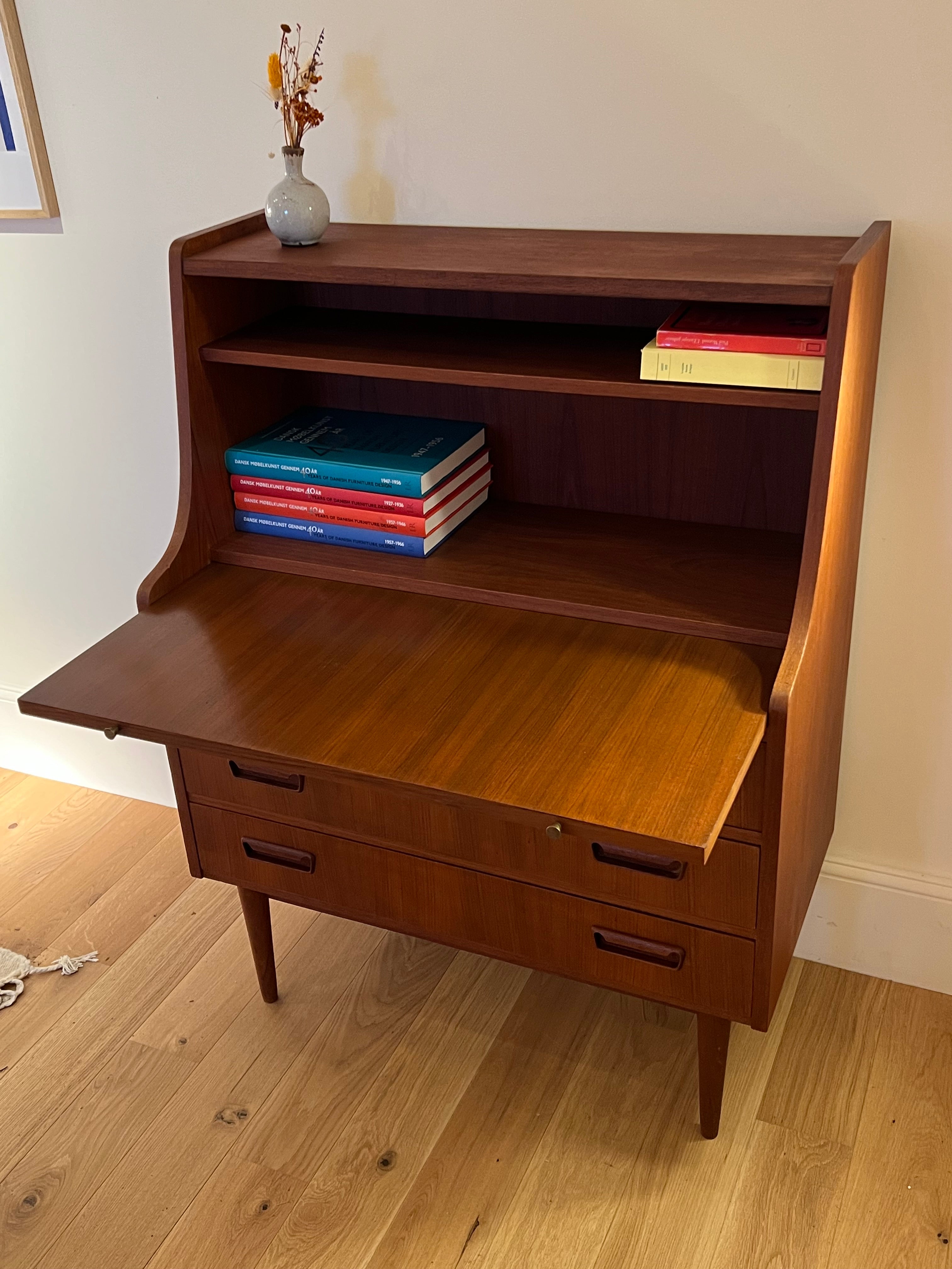 Secrétaire scandinave vintage en teck "Olan"