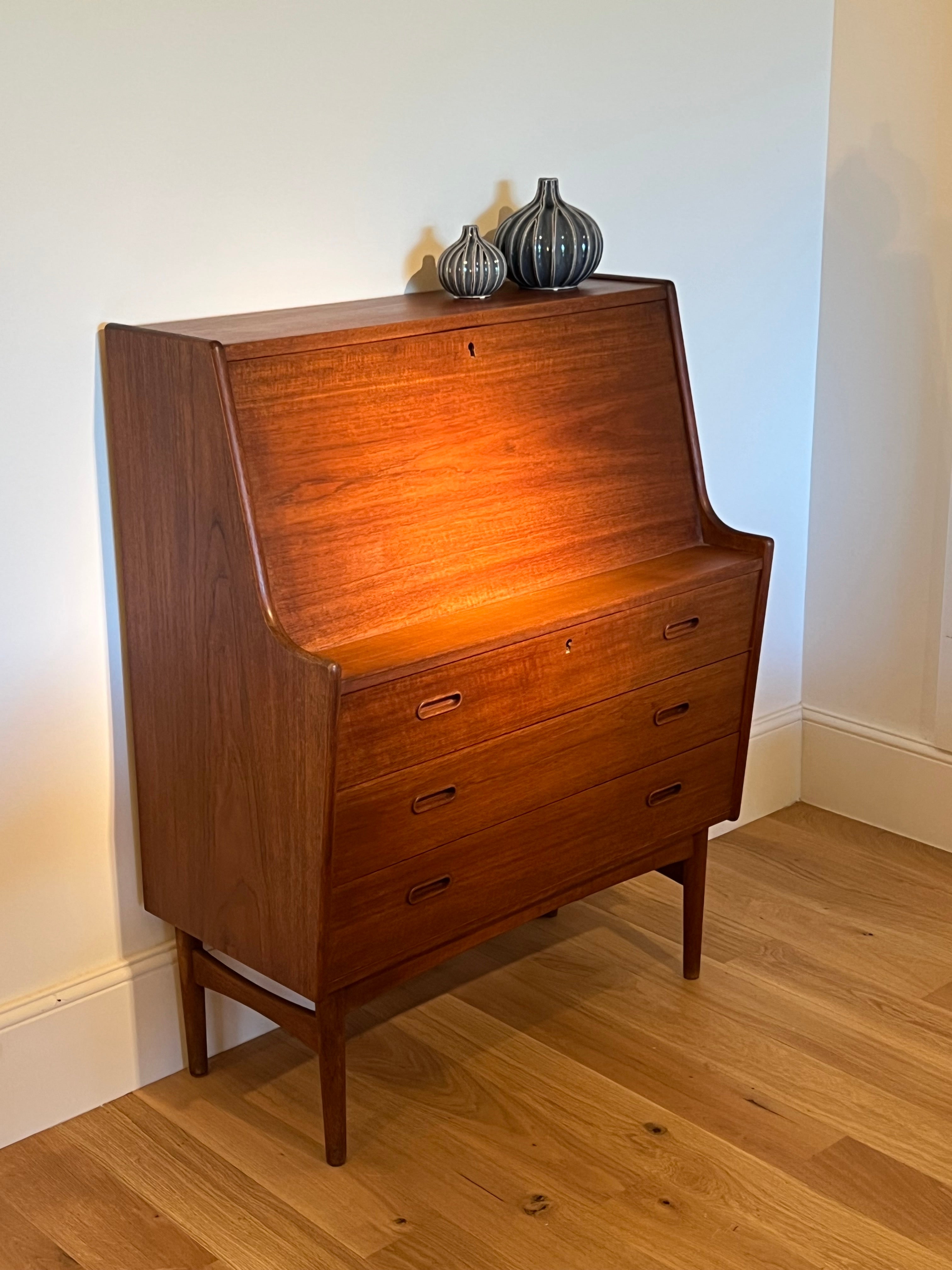 Secrétaire vintage scandinave « Alphonse » – Modèle 37 en teck par Arne Wahl Iversen pour Vinde Møbelfabrik