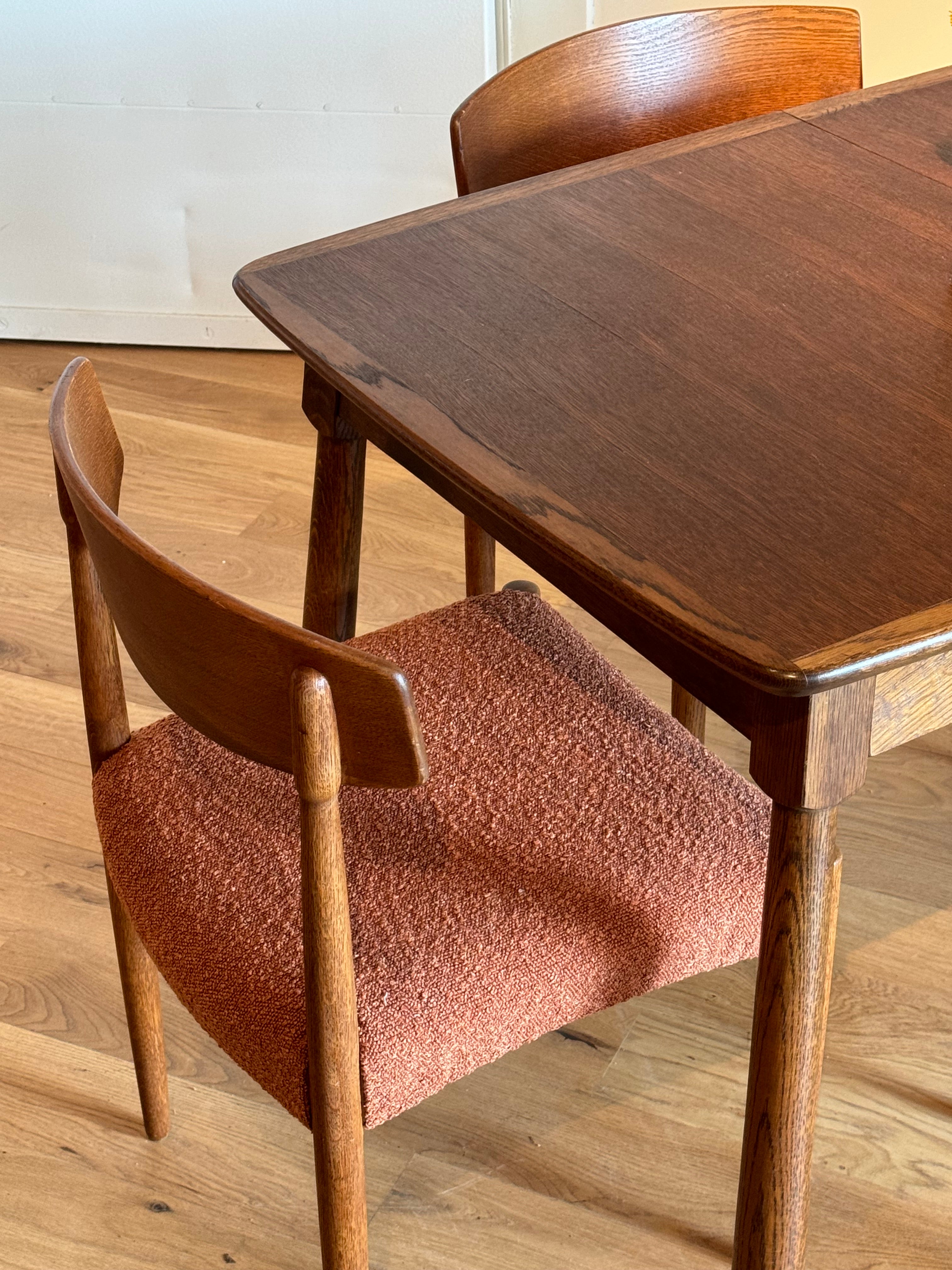 Table scandinave vintage en chêne « Mette »