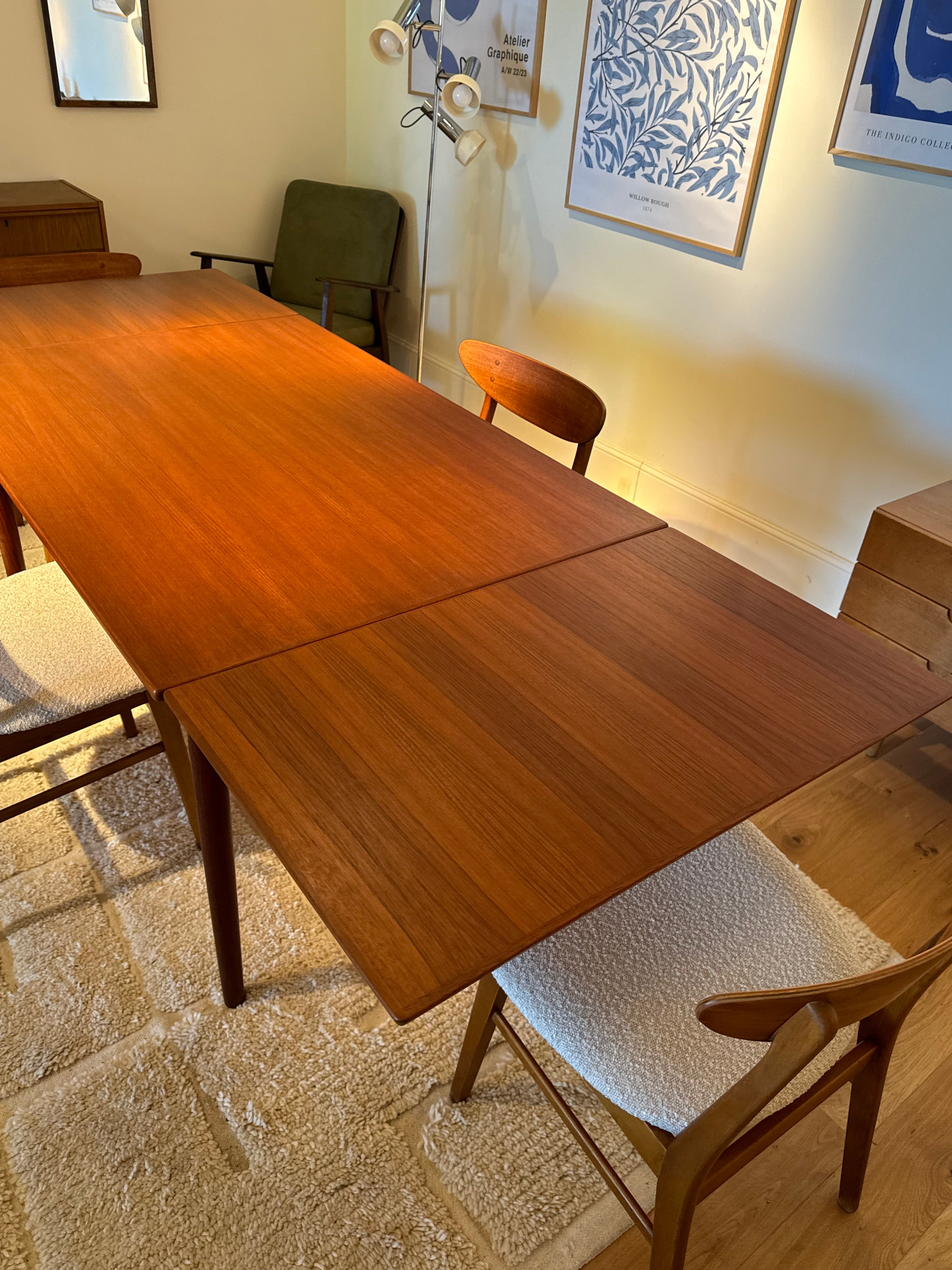 Table scandinave vintage en teck « Marta »