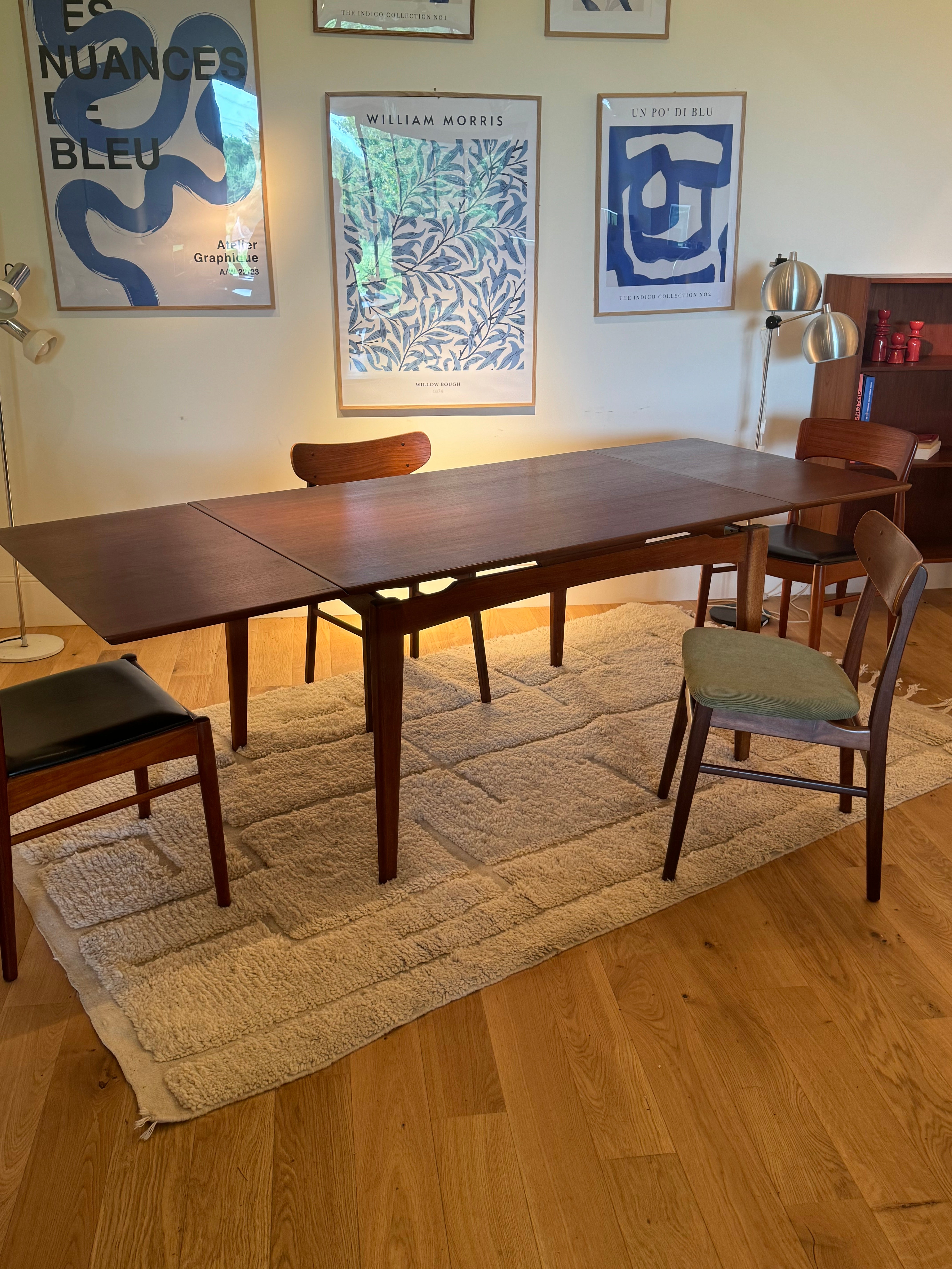 Table scandinave vintage en teck « Ursula »