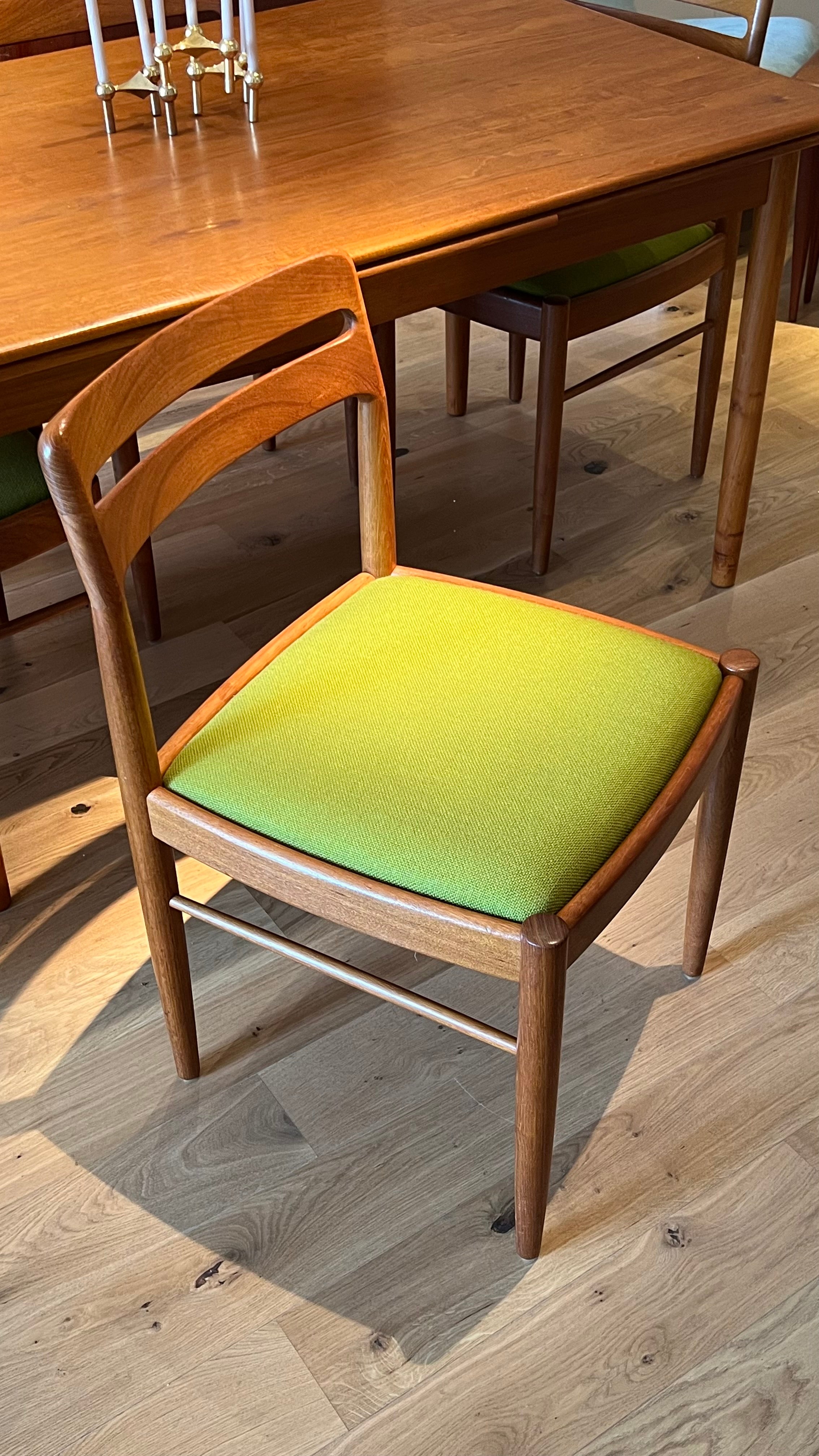 Suite de 4 chaises scandinaves « Siv » par HW Klein pour Bramin