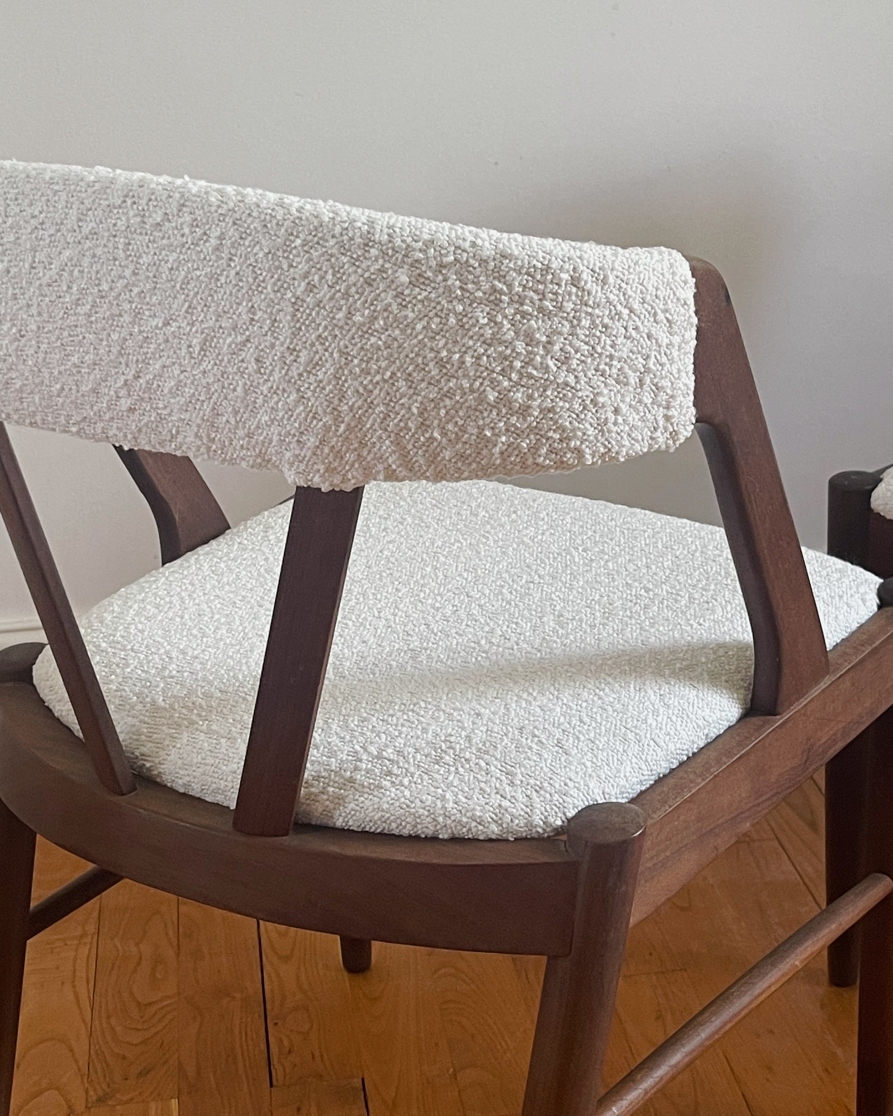 Paire de chaises scandinaves vintage « Kirsa »