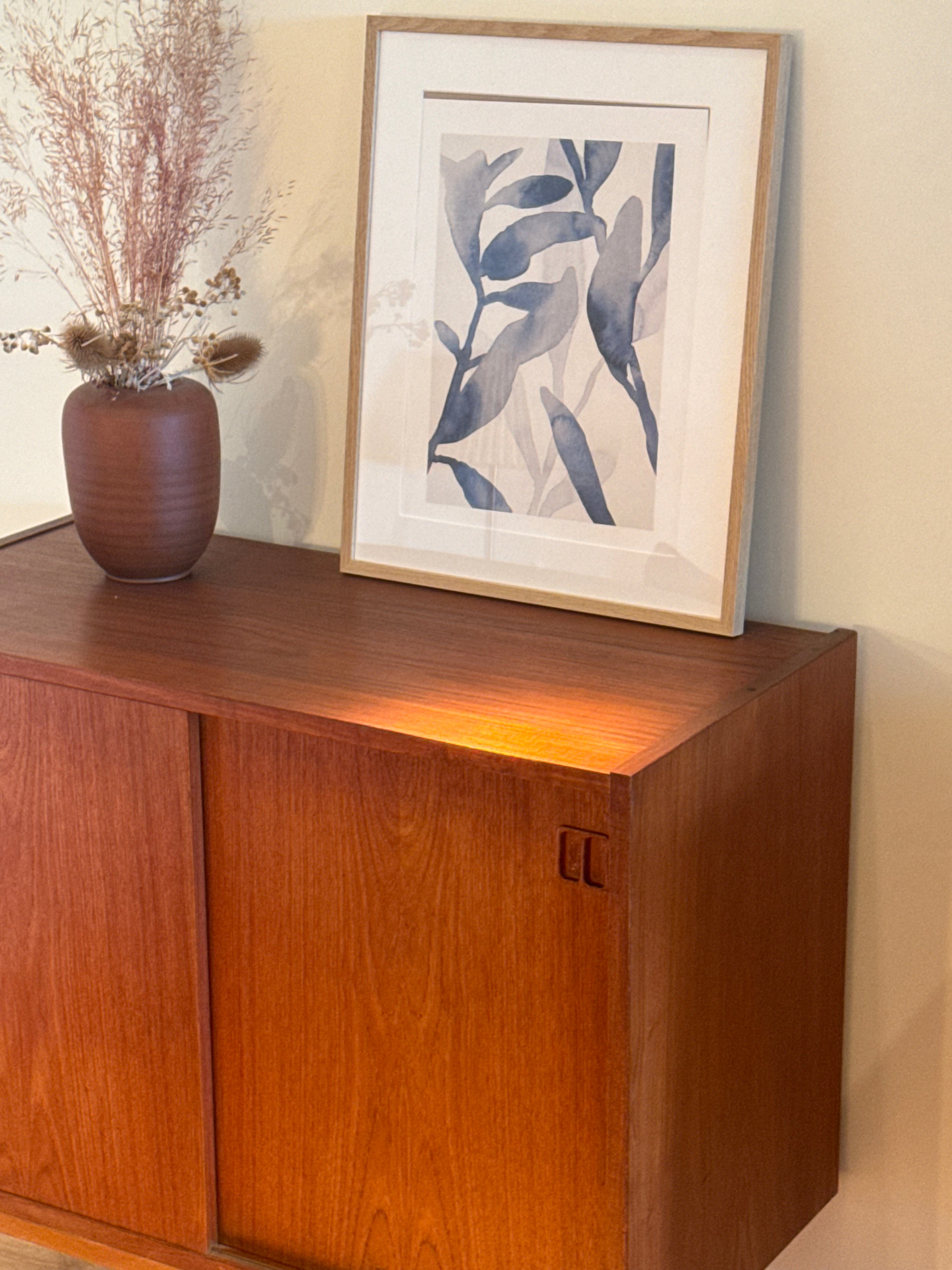 Commode petit buffet scandinave vintage en teck "Elias"