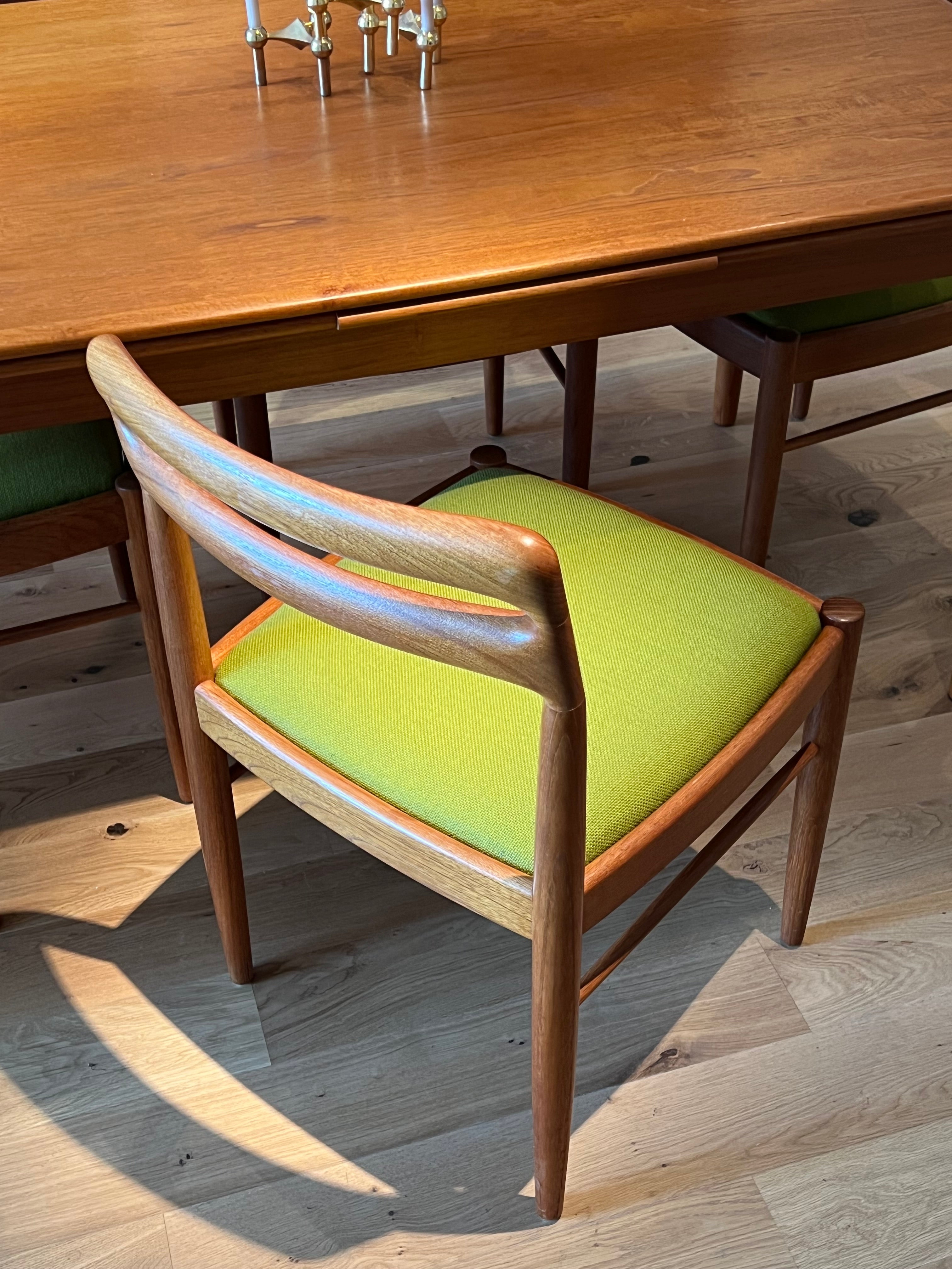 Suite de 4 chaises scandinaves « Siv » par HW Klein pour Bramin