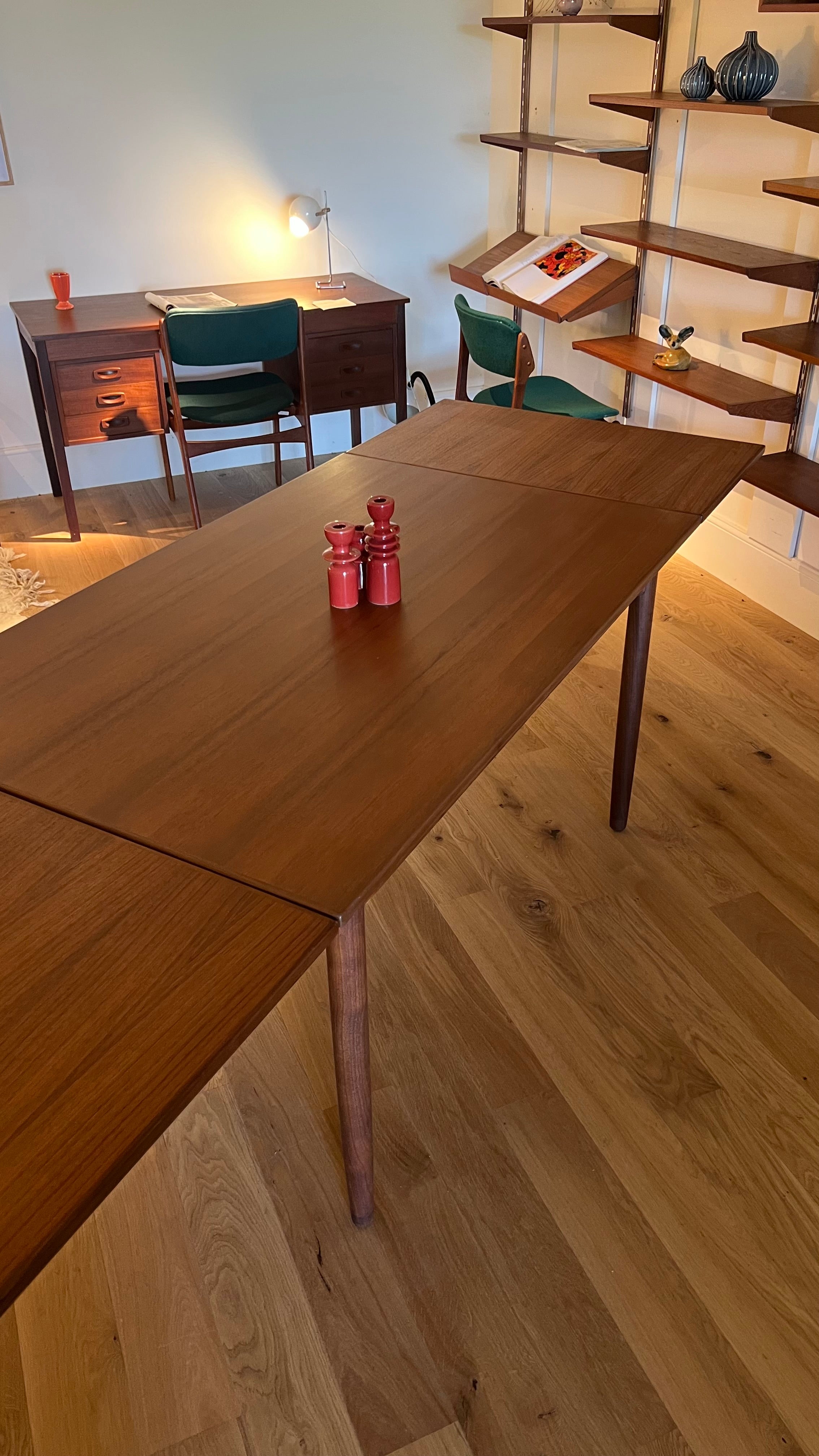 Table de salle à manger scandinave vintage en teck « Lara »