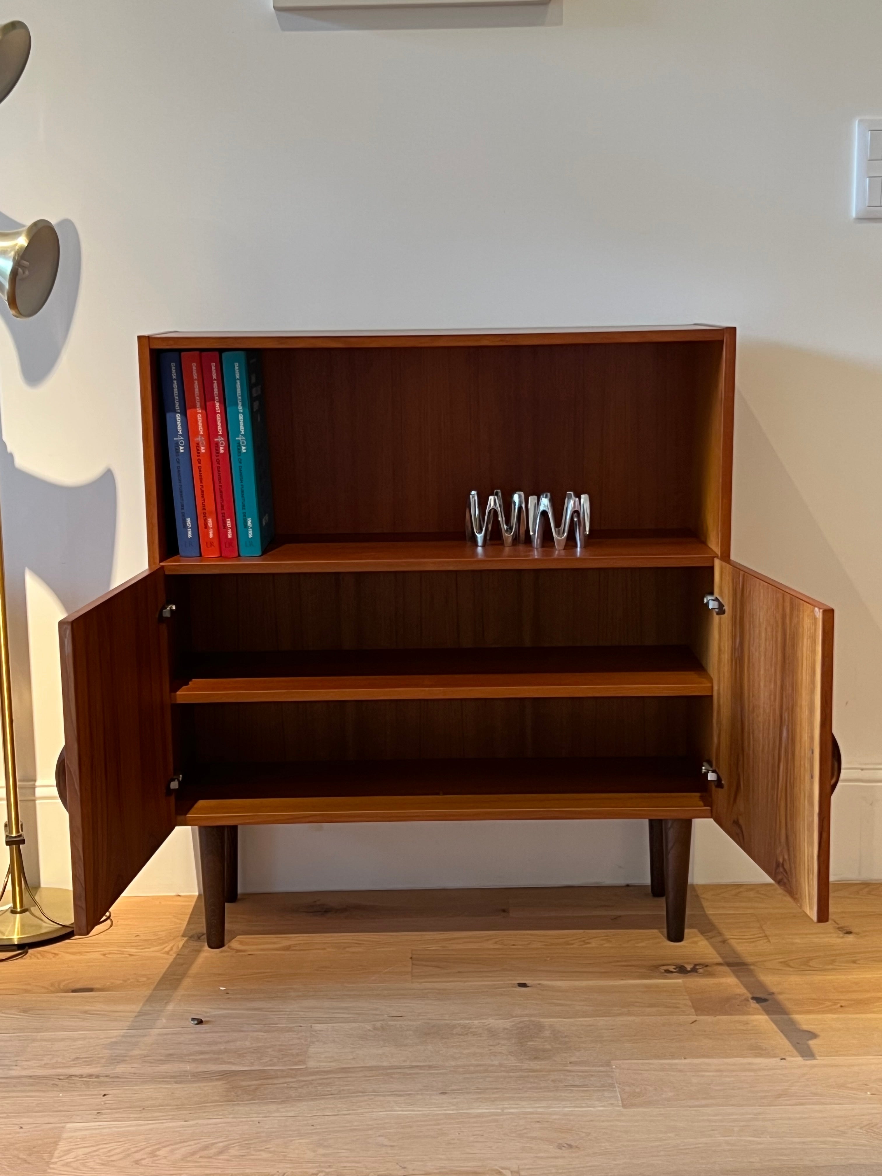 Bibliothèque scandinave vintage en teck "Lyria"
