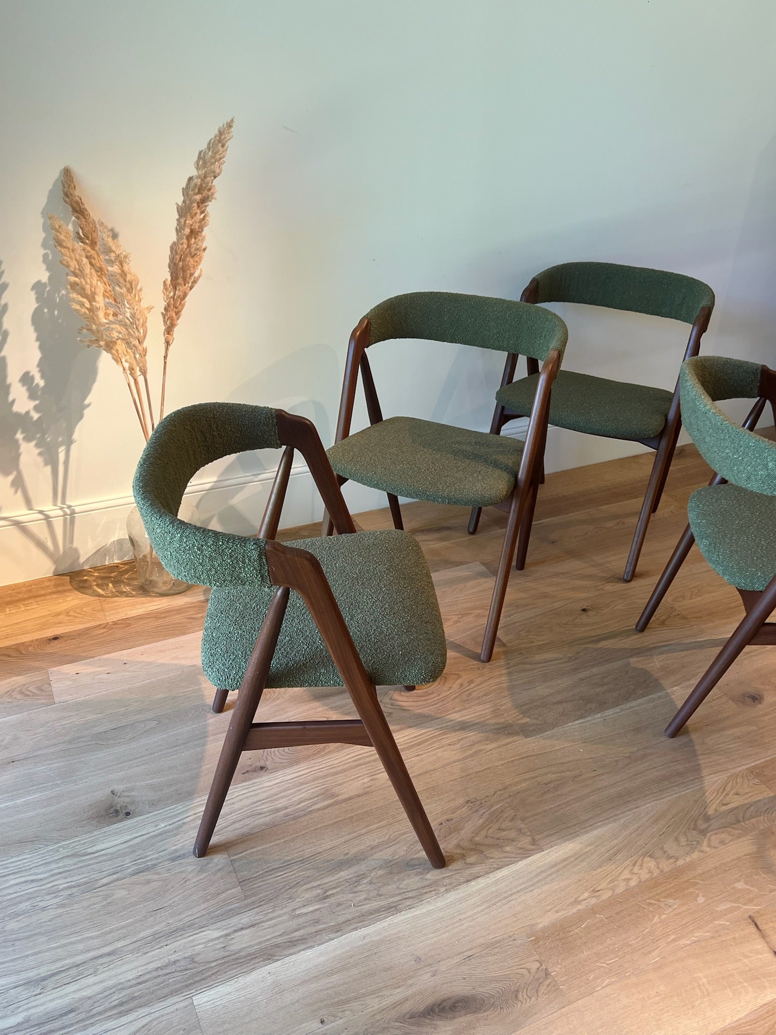 Pré-Commande | Chaise scandinave vintage modèle 205 « Christina » personnalisable, par T. Harlev pour Farstrup Møbler