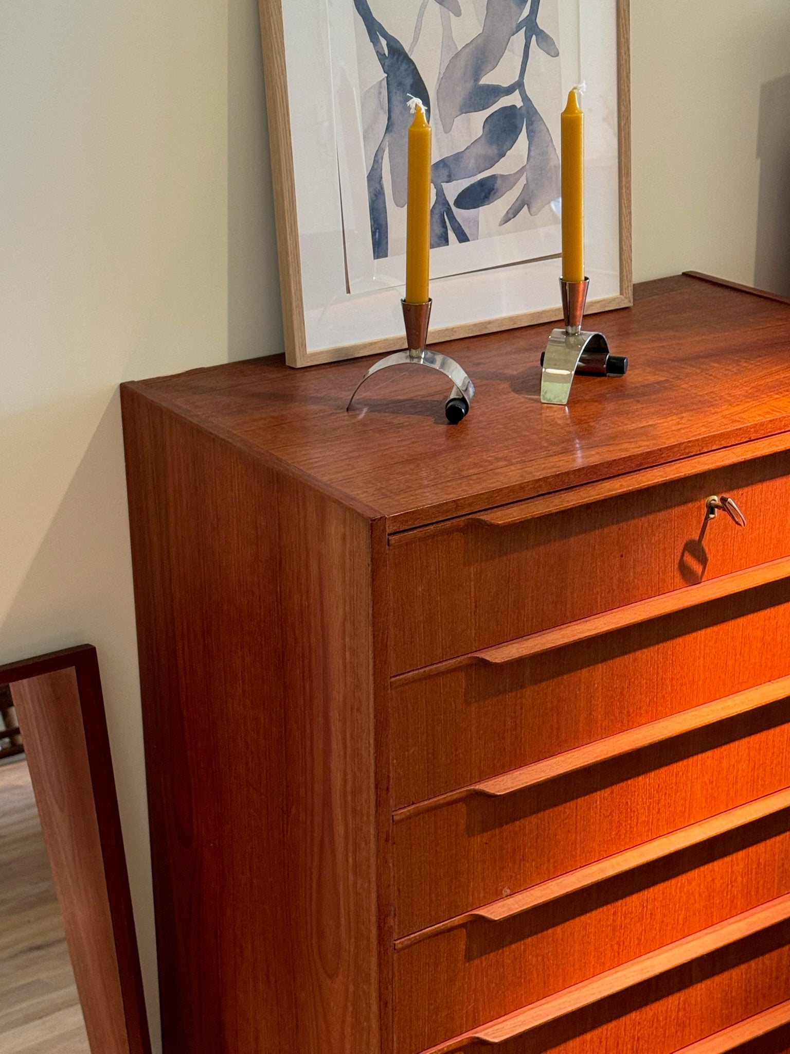 Commode scandinave vintage en teck « Lumi »