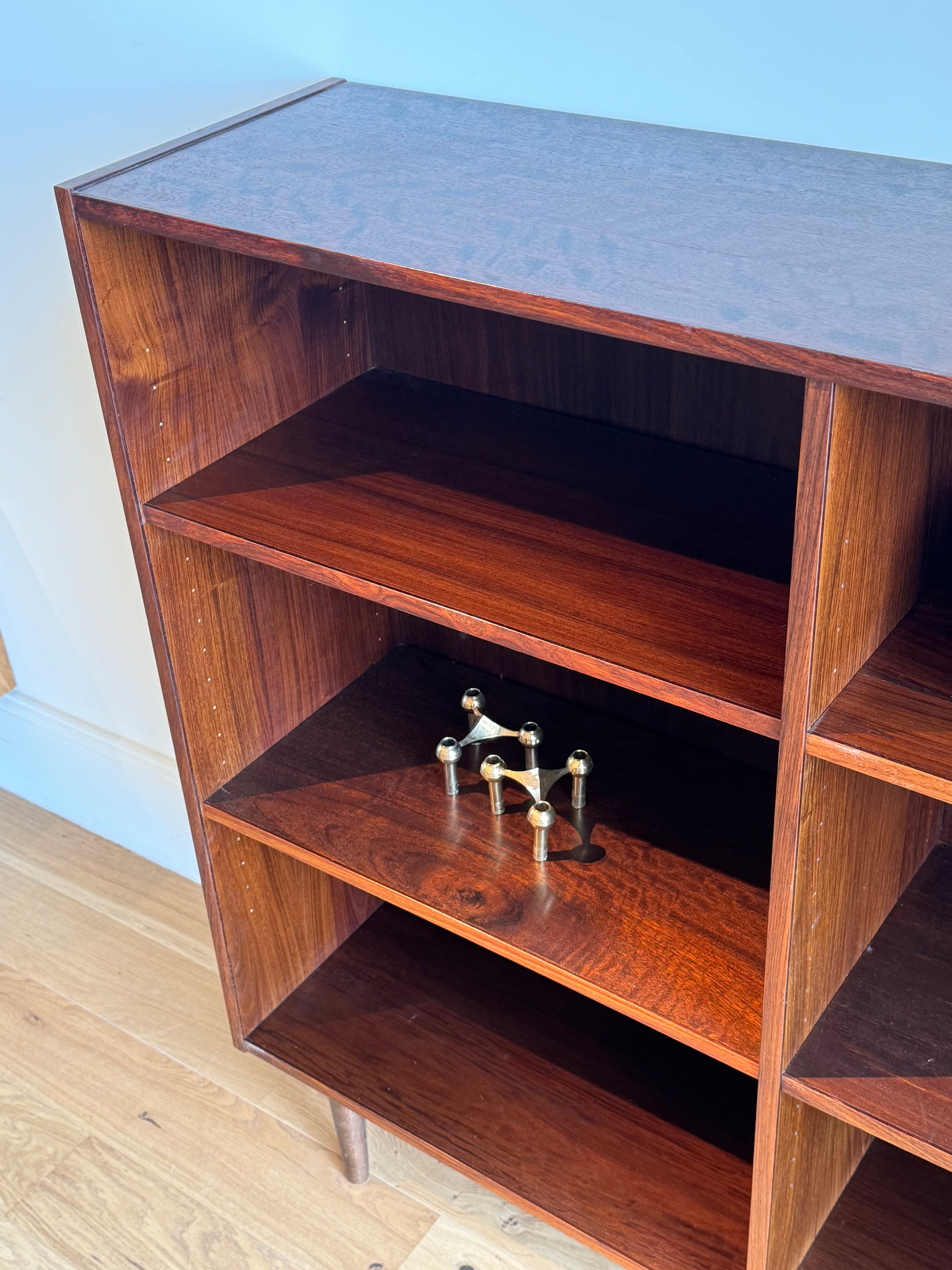 Bibliothèque scandinave vintage en palissandre "Alfred"
