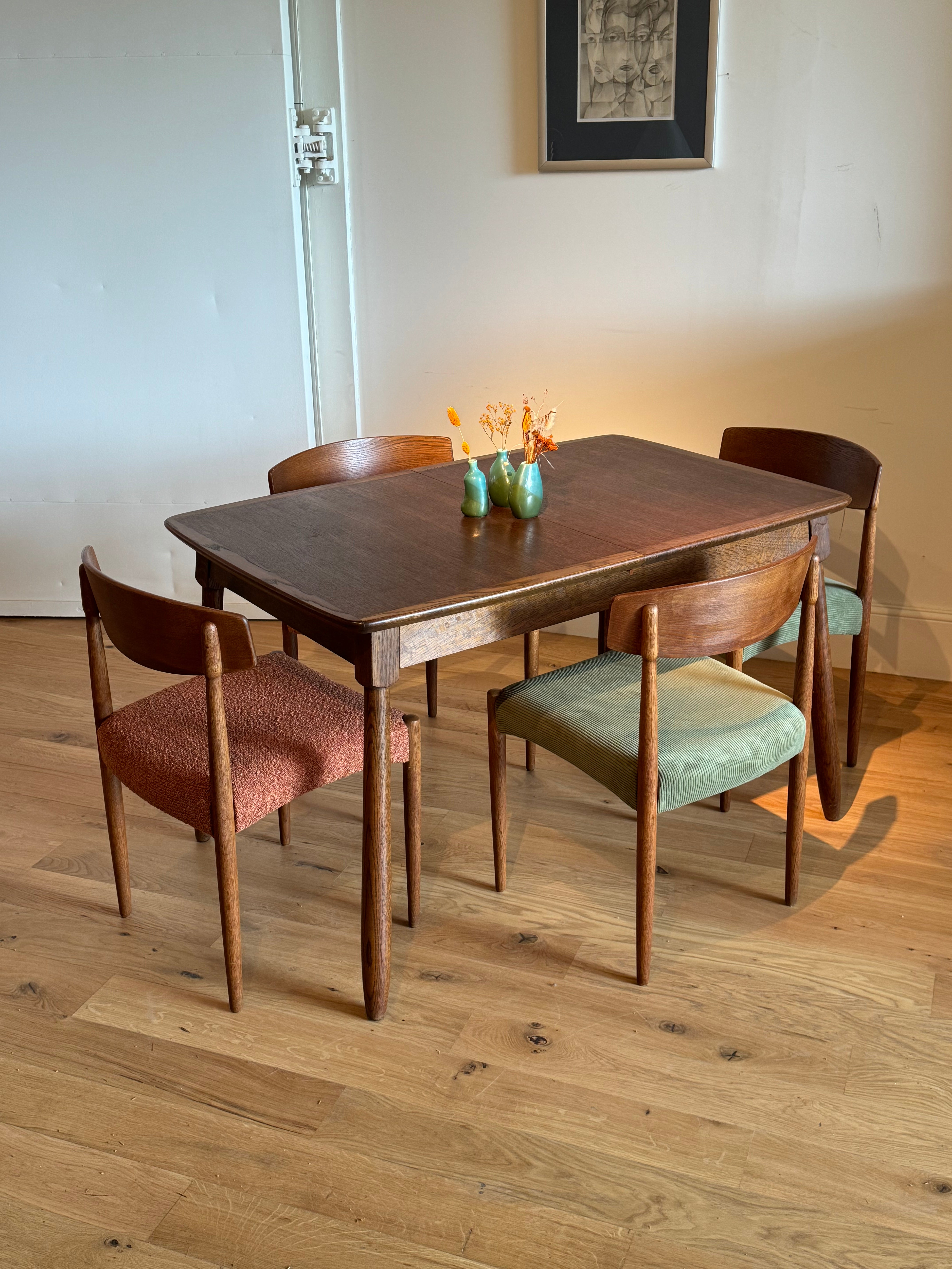 Table scandinave vintage en chêne « Mette »