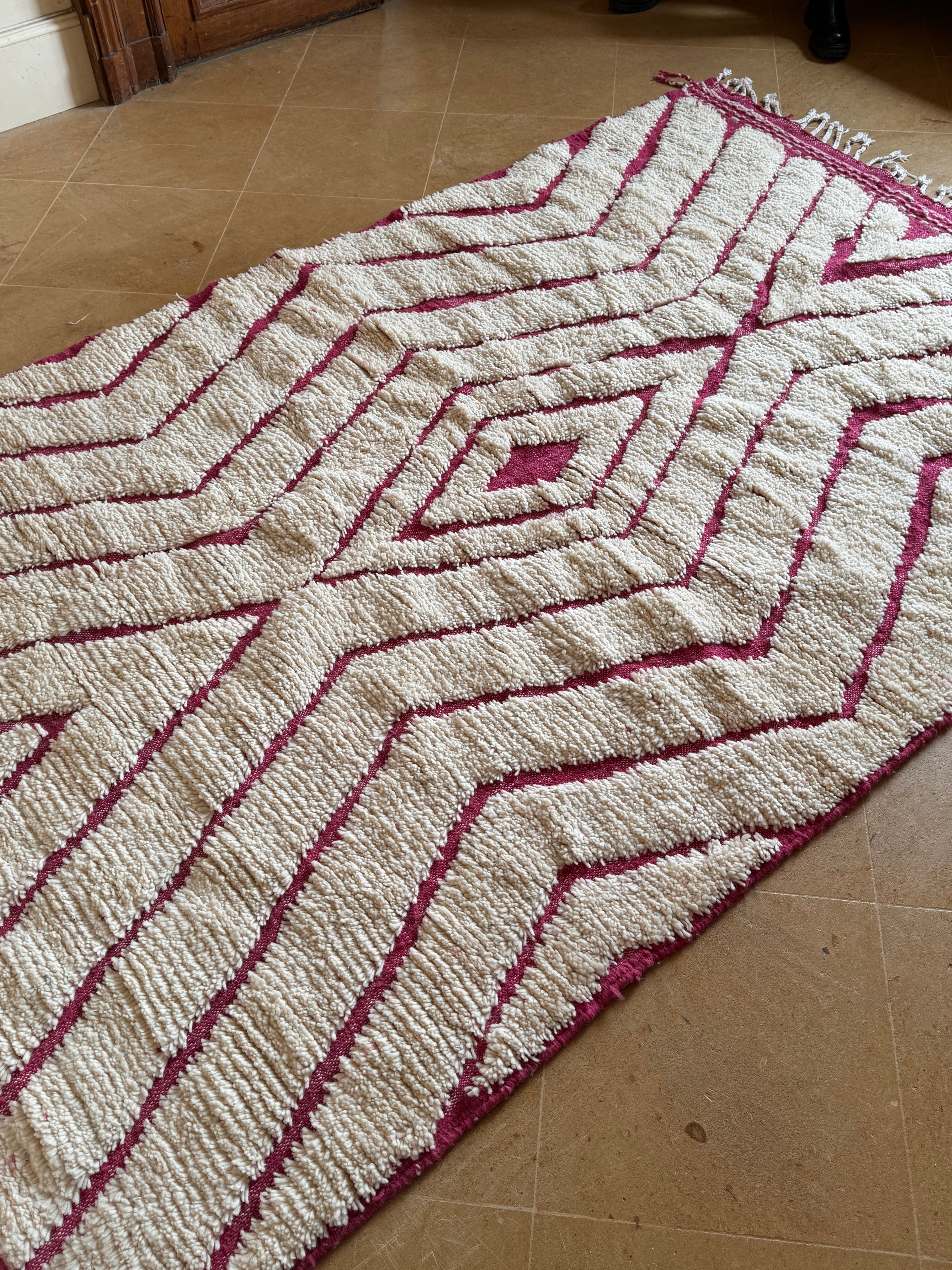 Tapis Beni Ouarain 251 x 157 cm "Nora"
