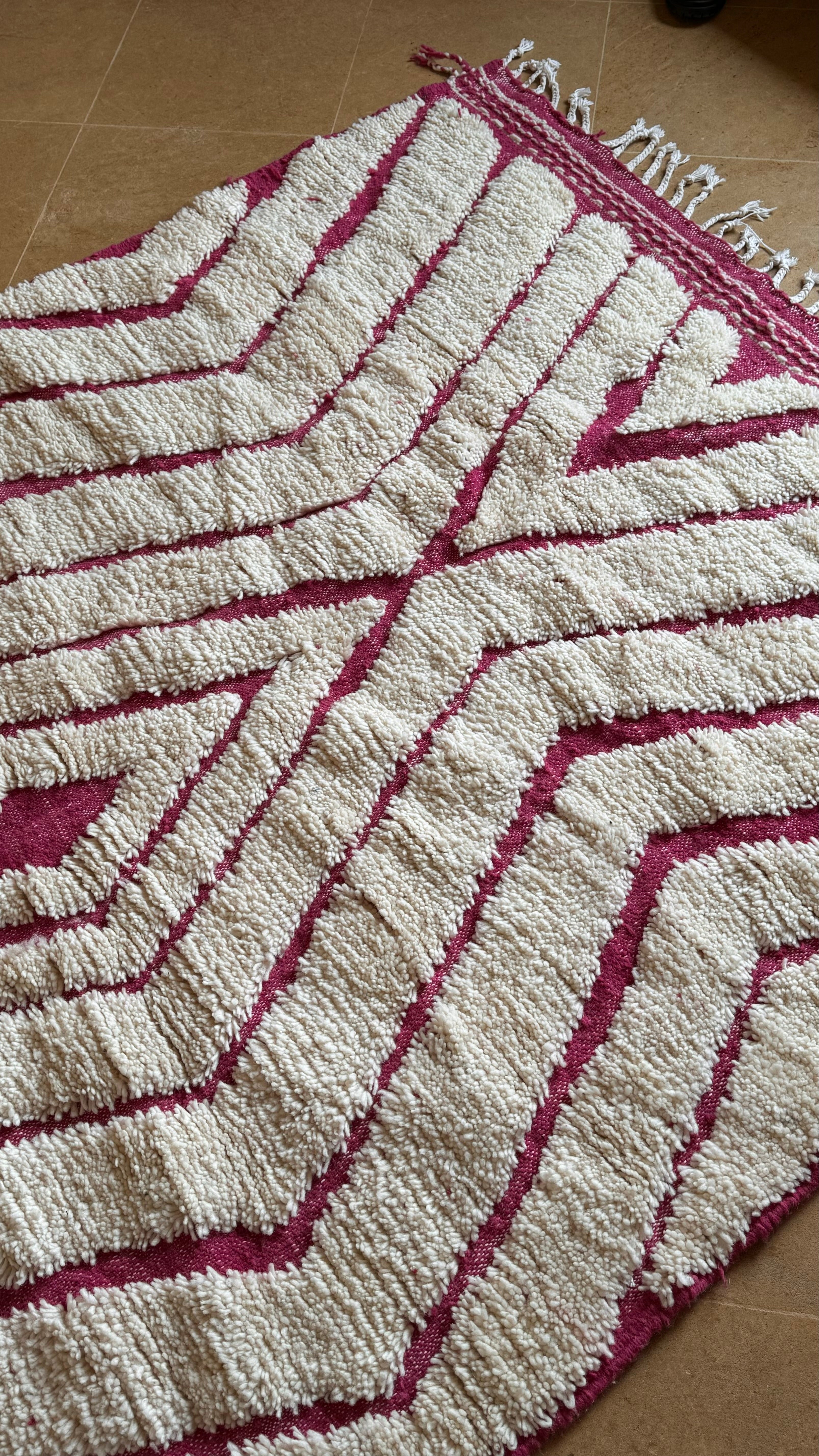 Tapis Beni Ouarain 251 x 157 cm "Nora"