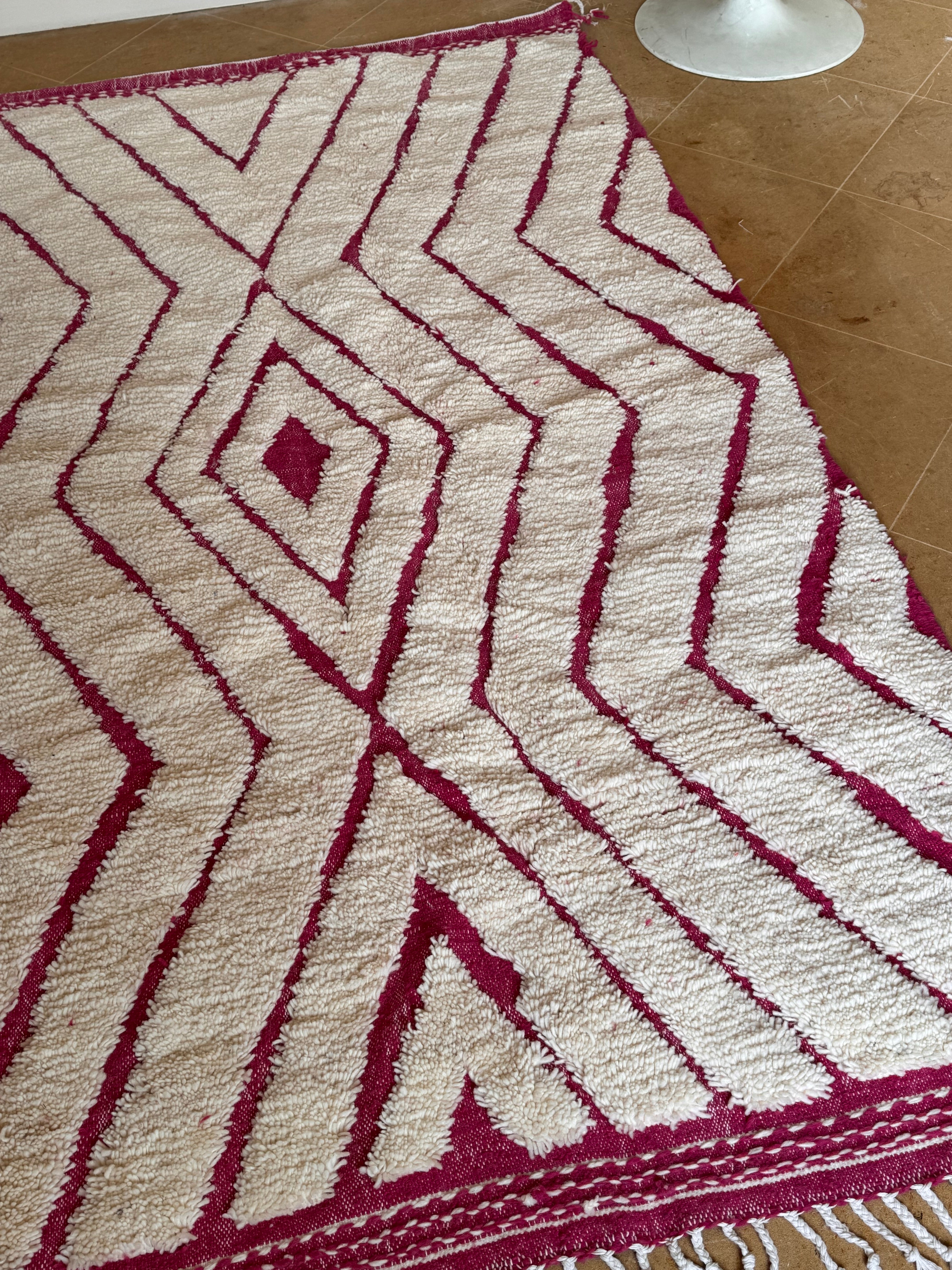 Tapis Beni Ouarain 251 x 157 cm "Nora"