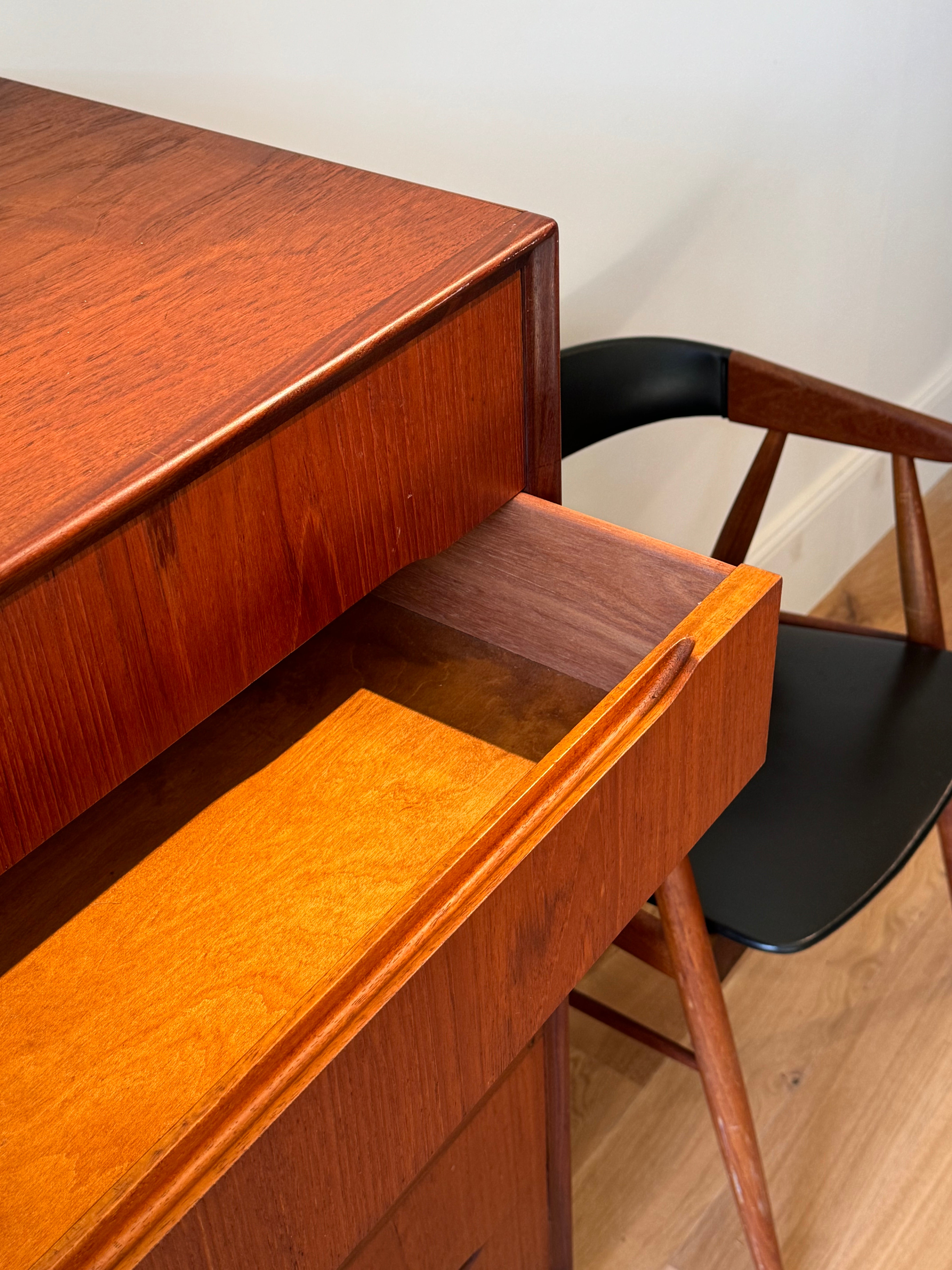 Commode scandinave vintage en teck années 1960 "Eva"