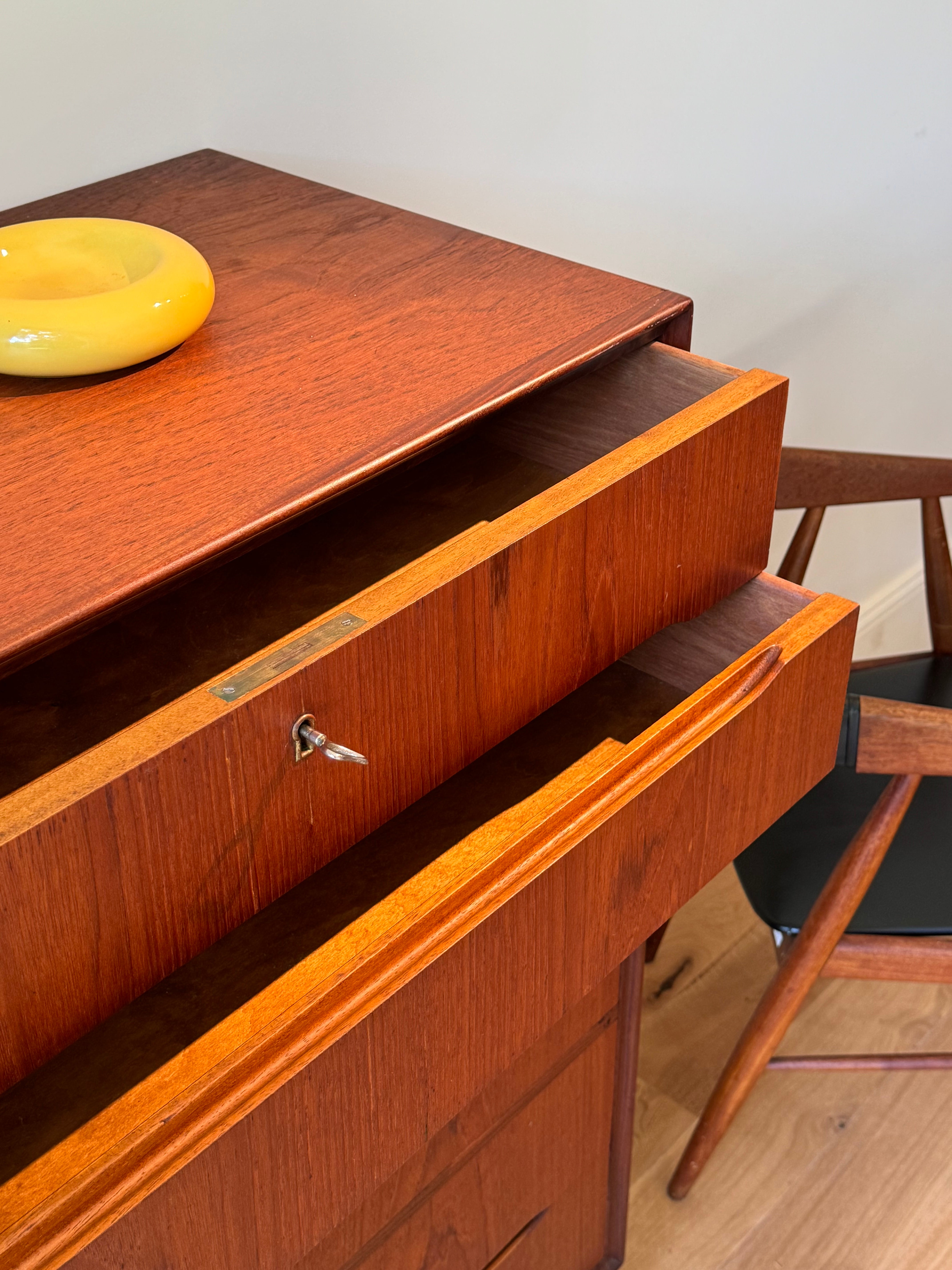 Commode scandinave vintage en teck années 1960 "Eva"
