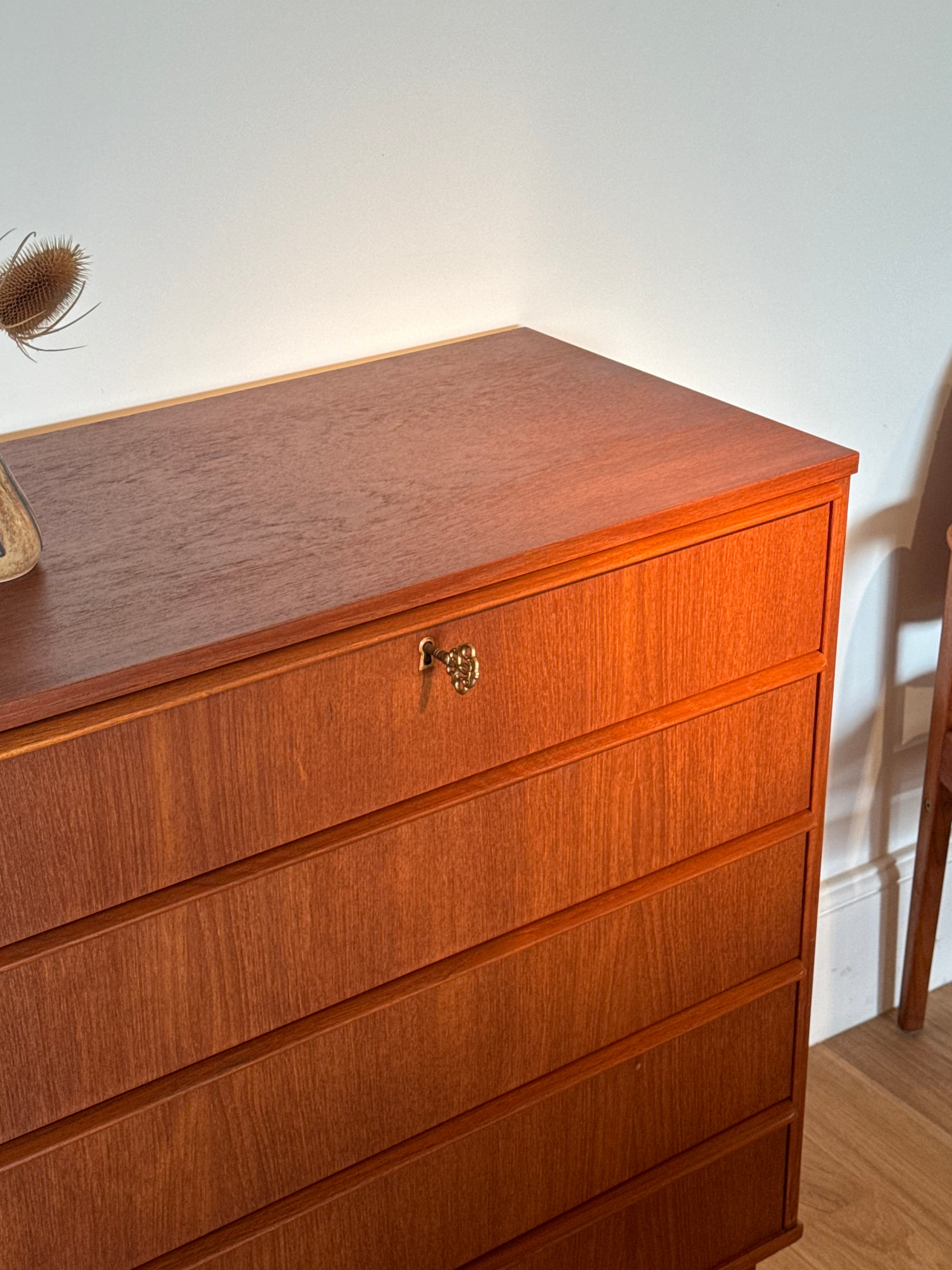 Commode scandinave vintage "Maiya"